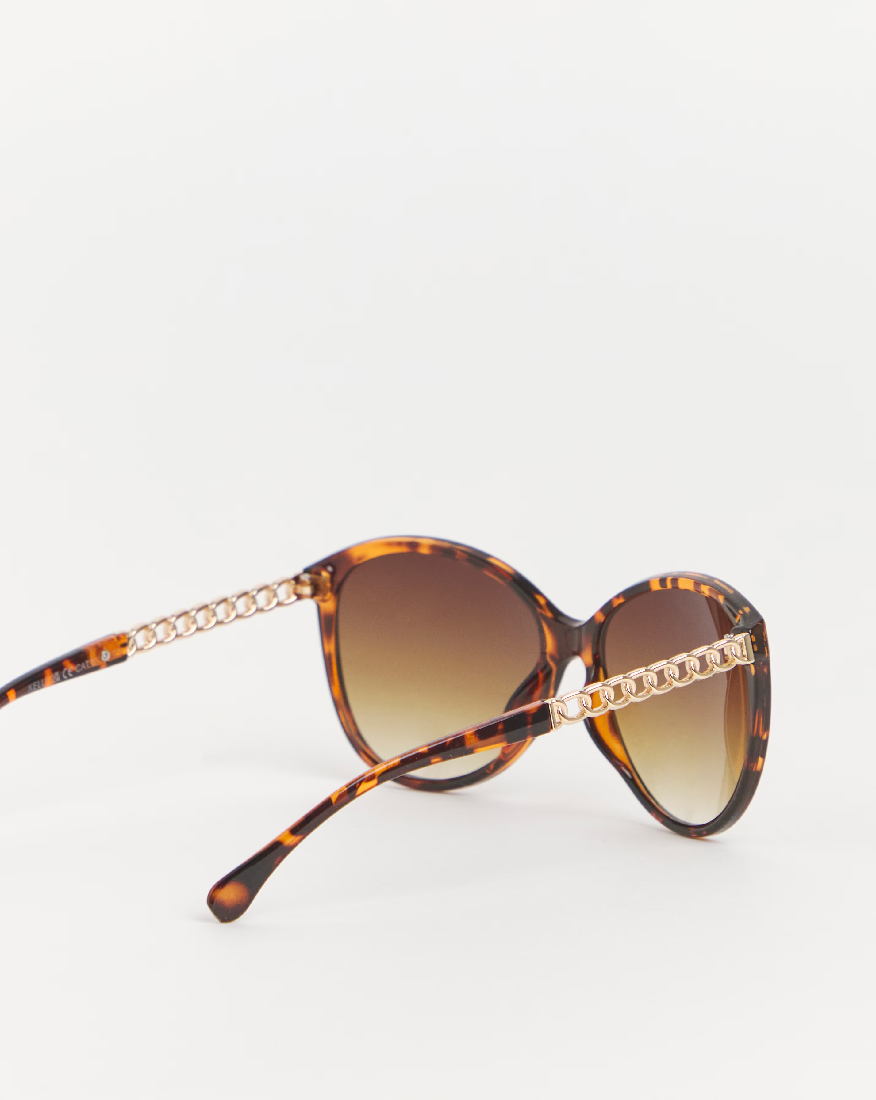 123446-kelly-tortoiseshell-chain-sunglasses-1.jpg
