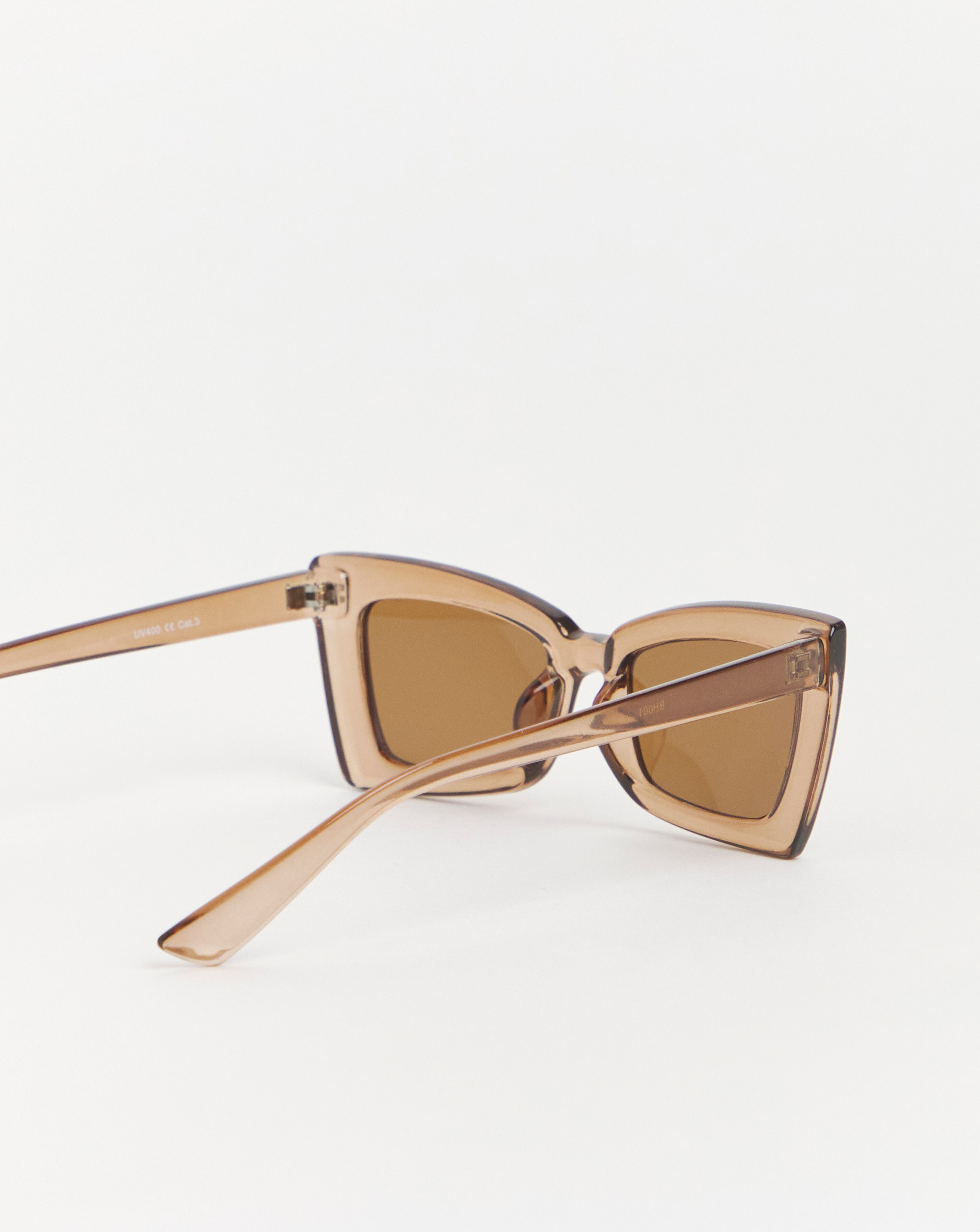 123451-square-cat-eye-sunglasses-1.jpg