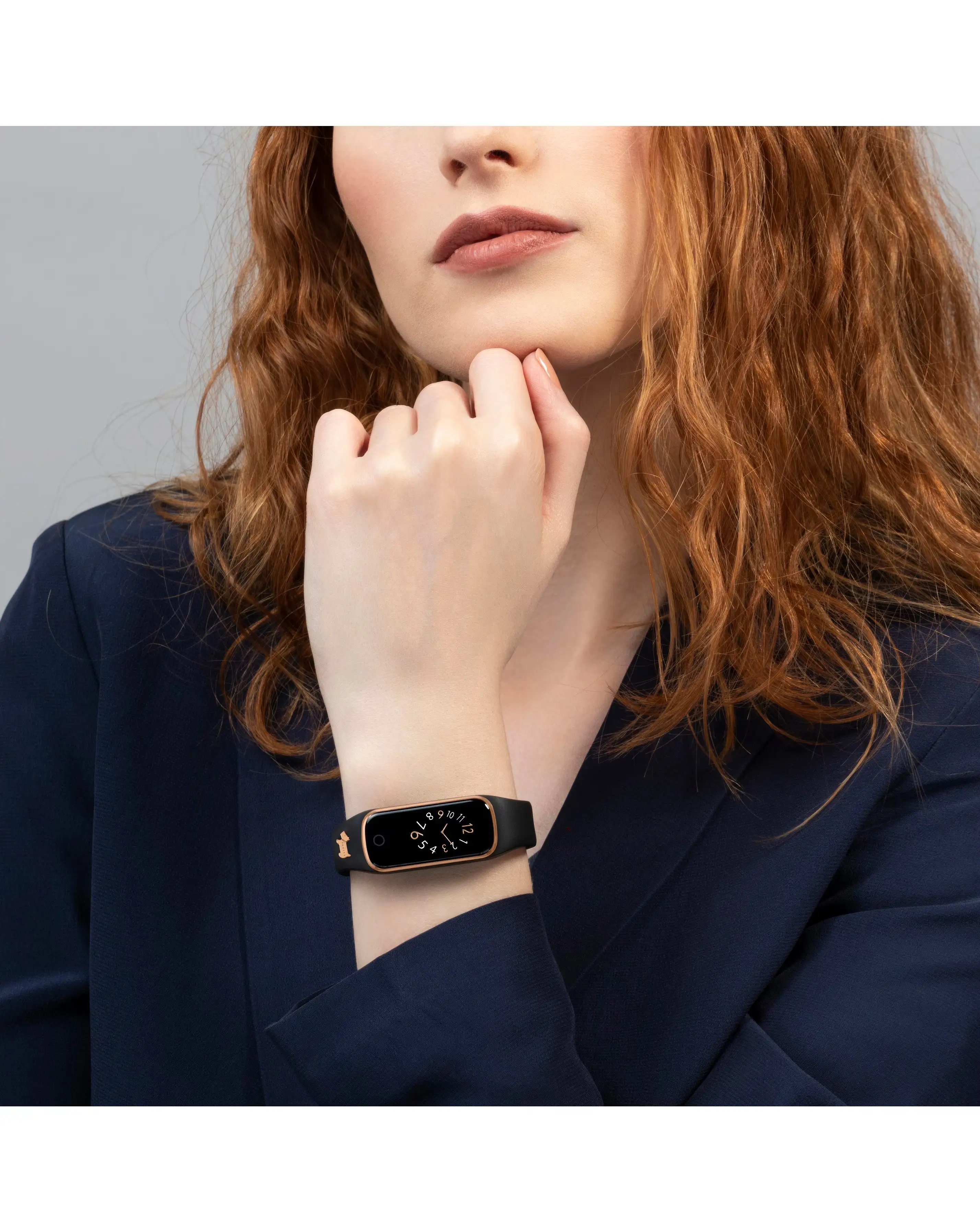 123710-radley-series-8-silicone-strap-smart-watch-black-1.jpg