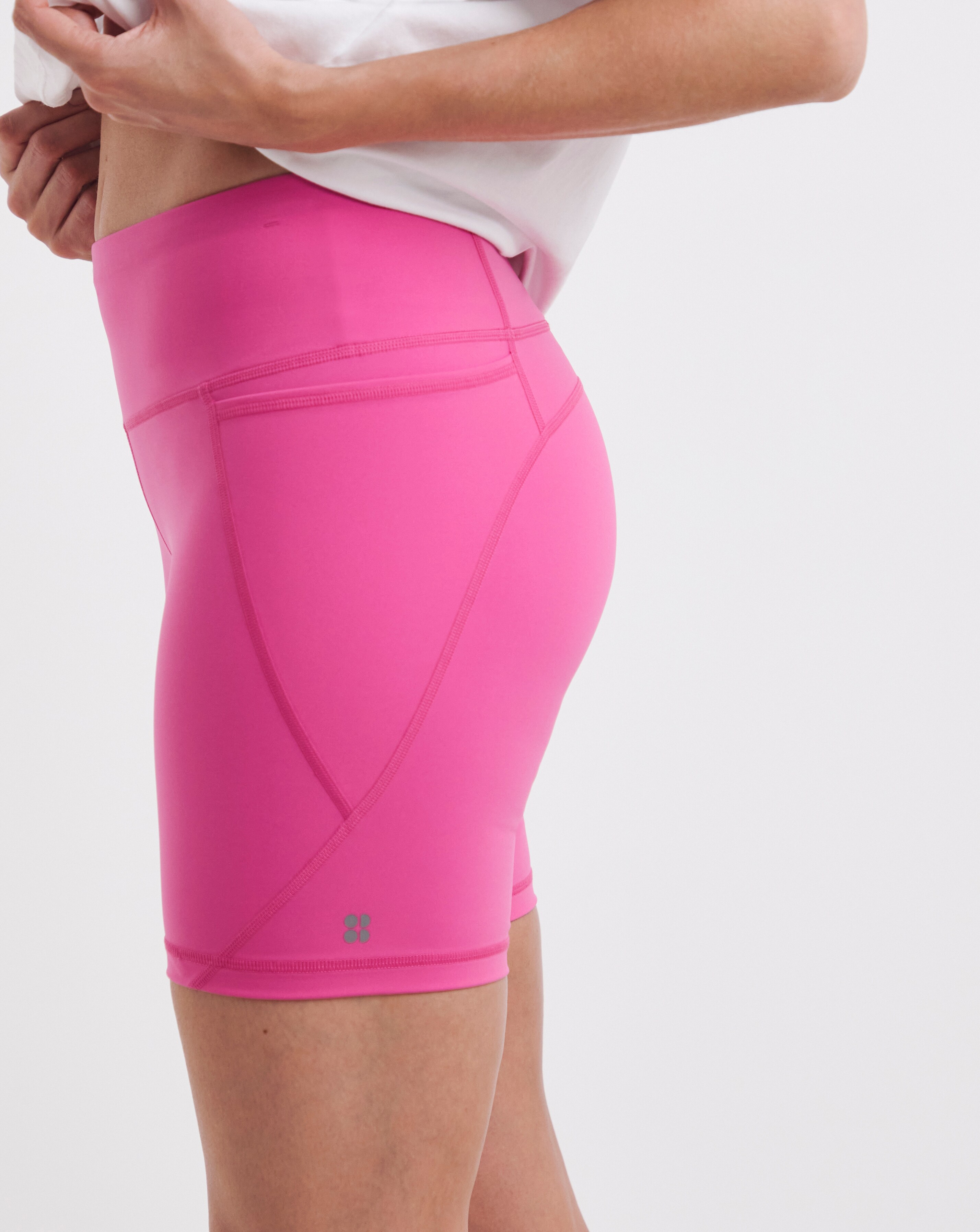 123922-sweaty-betty-power-6-quot-biker-shorts-1.jpg