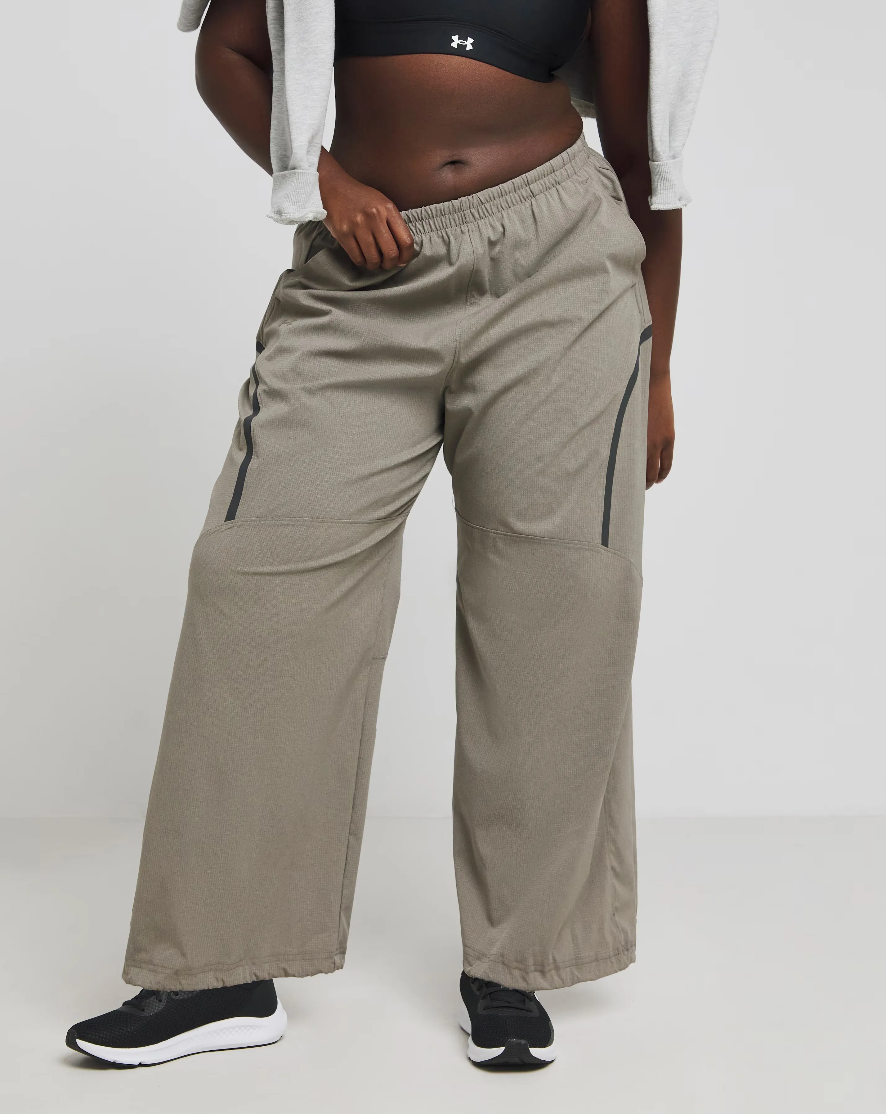 125187-under-armour-unstoppable-parachute-pant-1.jpg
