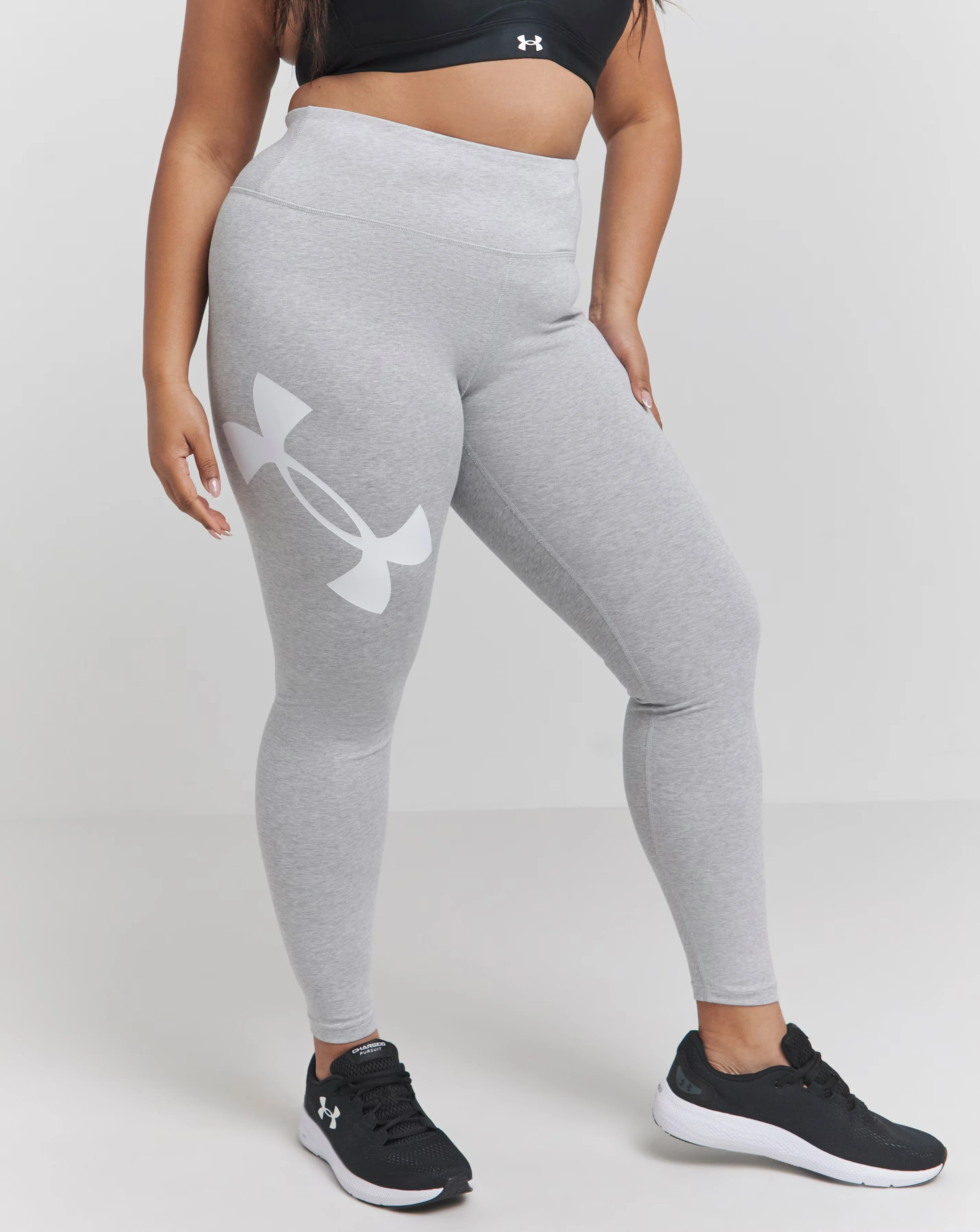 125328-under-armour-campus-legging-1.webp