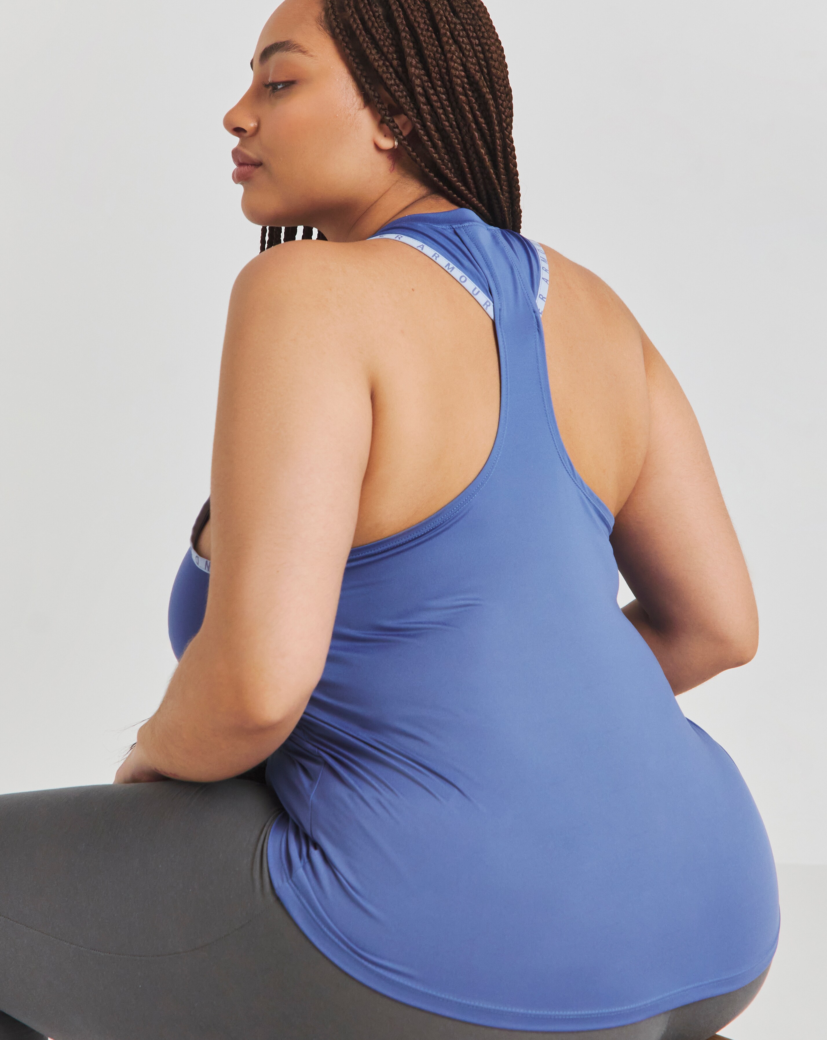 125408-under-armour-knockout-novelty-tank-1.webp