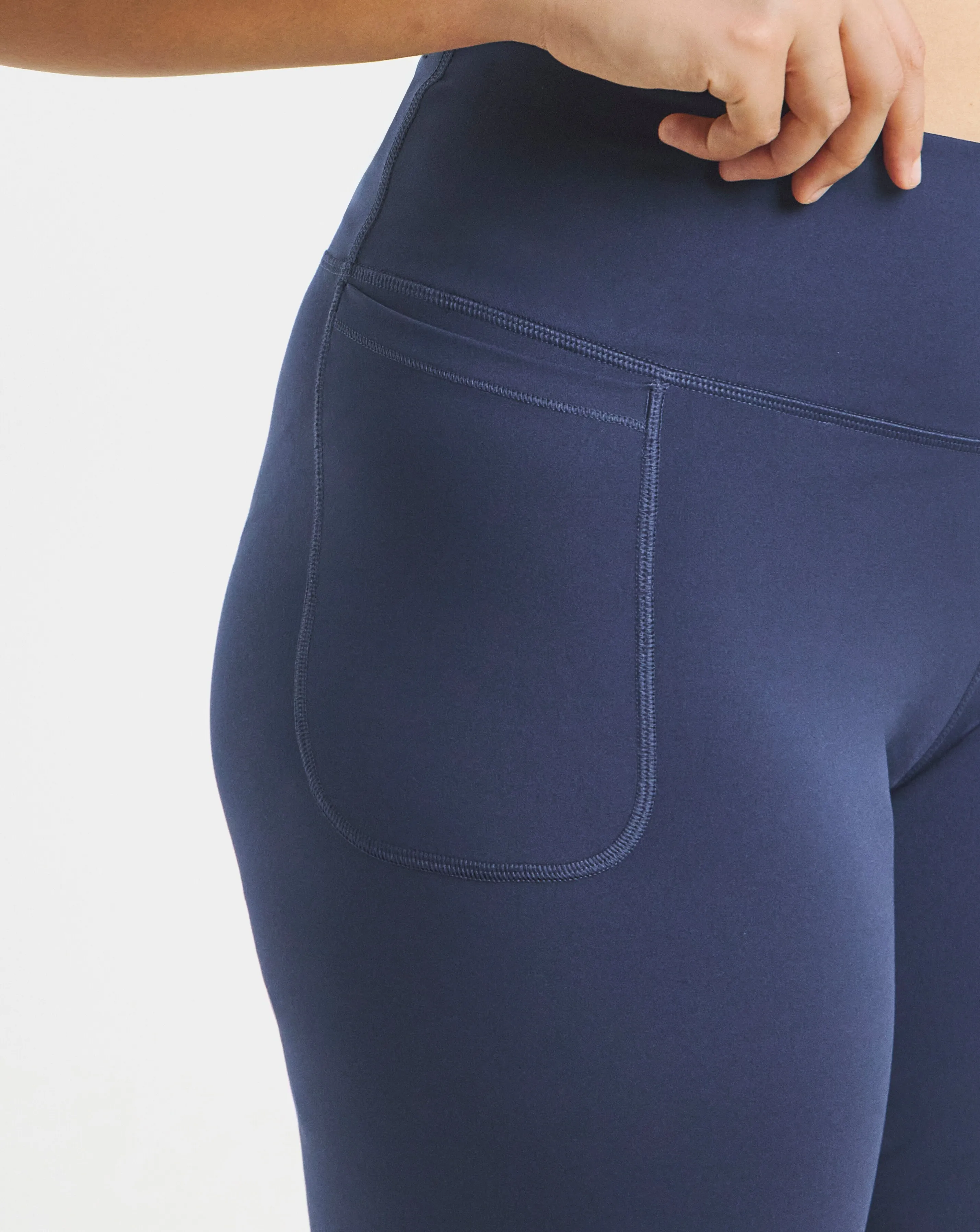 125537-under-armour-motion-bike-shorts-1.jpg