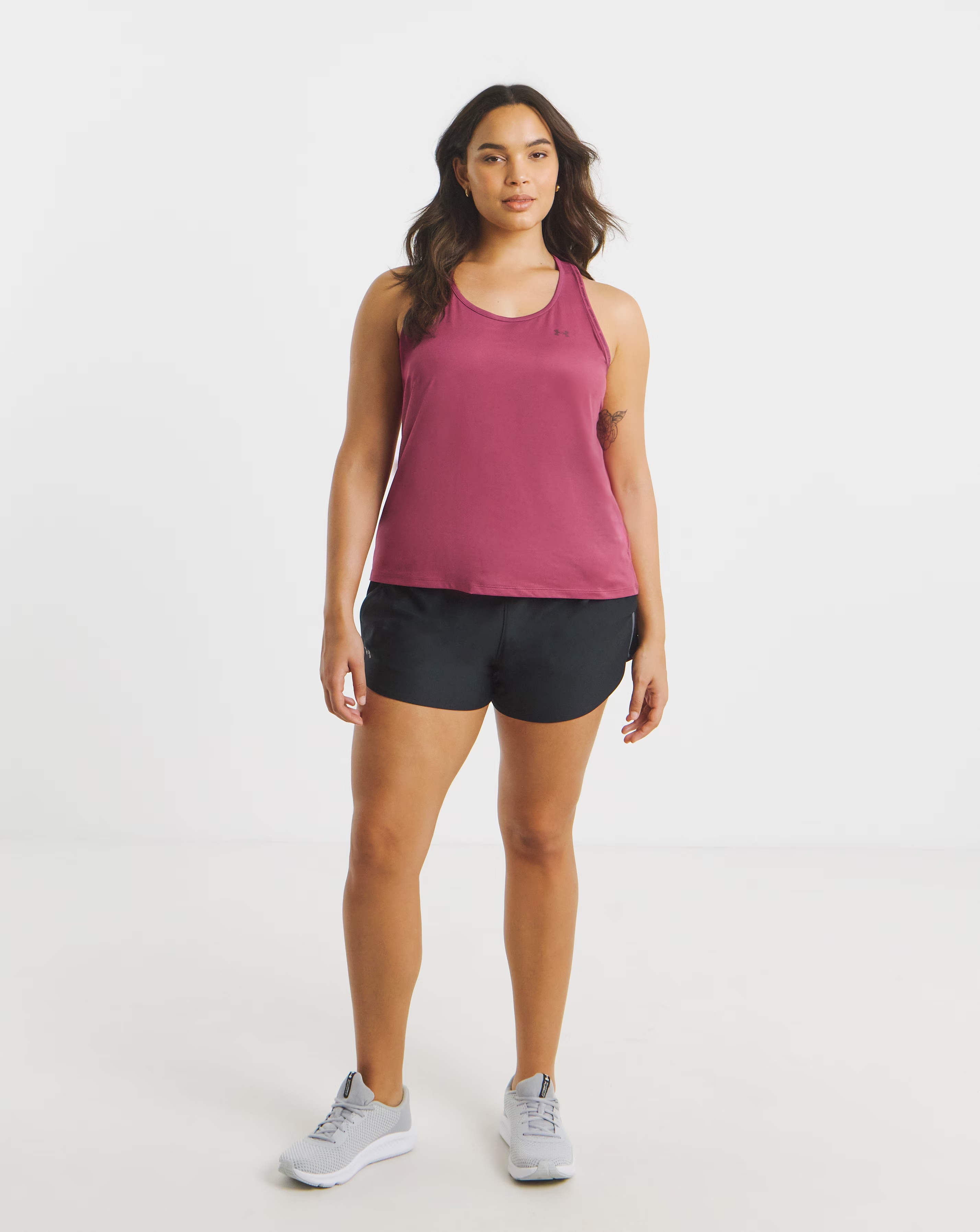 125605-under-armour-knock-out-tank-1.webp