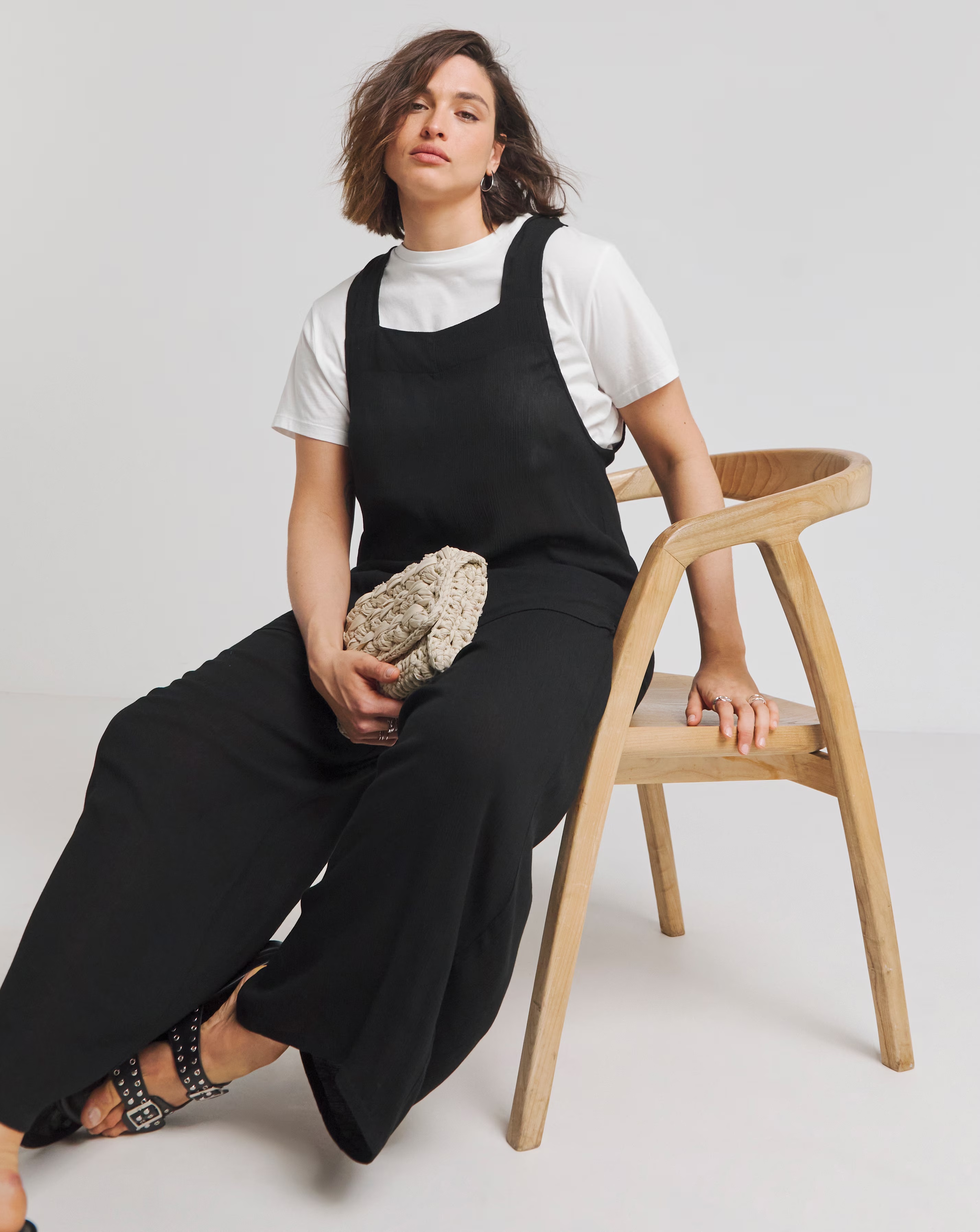 Simply Be Black Crinkle Wide Leg Jumpsuit With Pockets 1 127228-simply-be-black-crinkle-wide-leg-jumpsuit-with-pockets-1.jpg