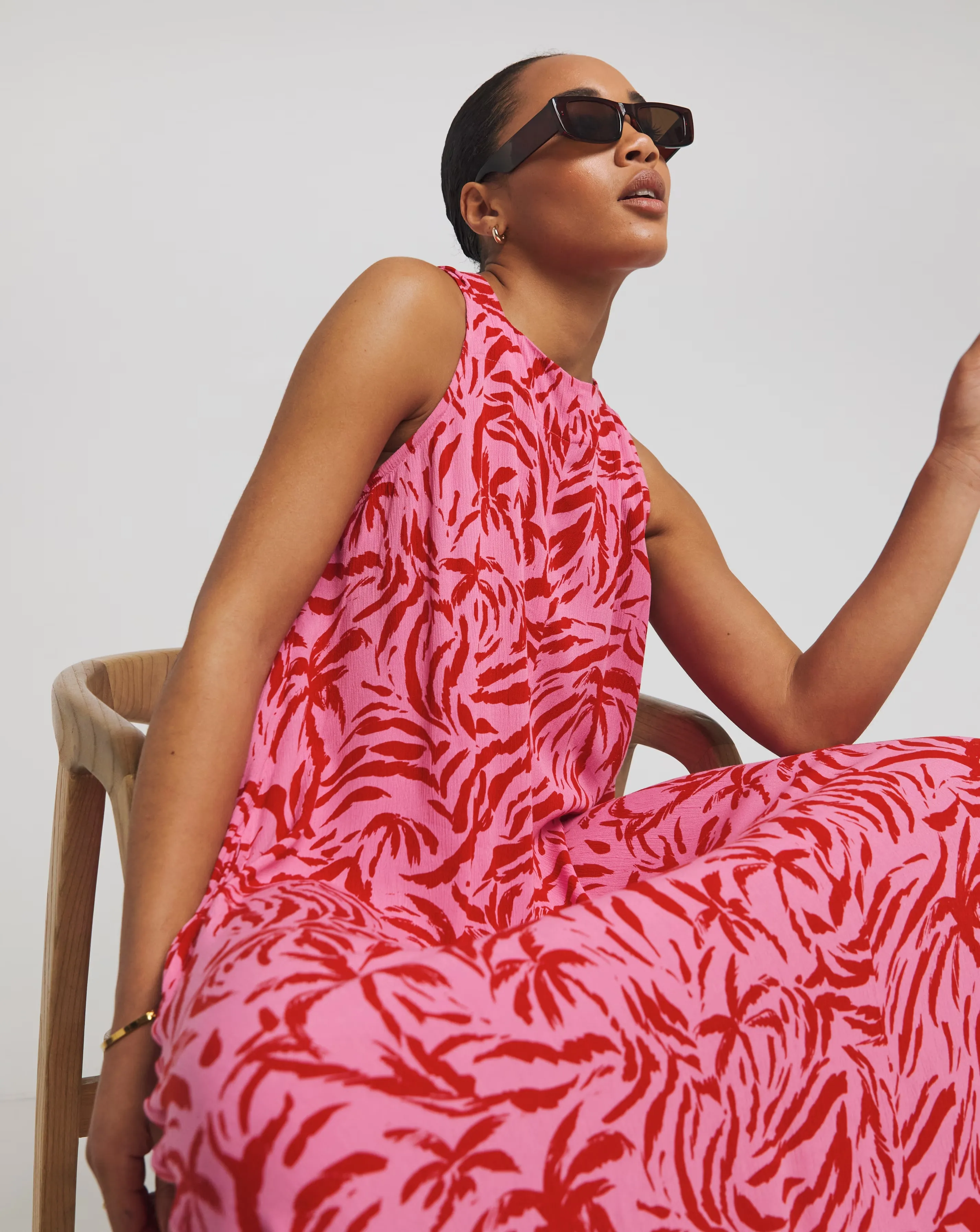 127384-crinkle-trapeze-maxi-dress-1.webp