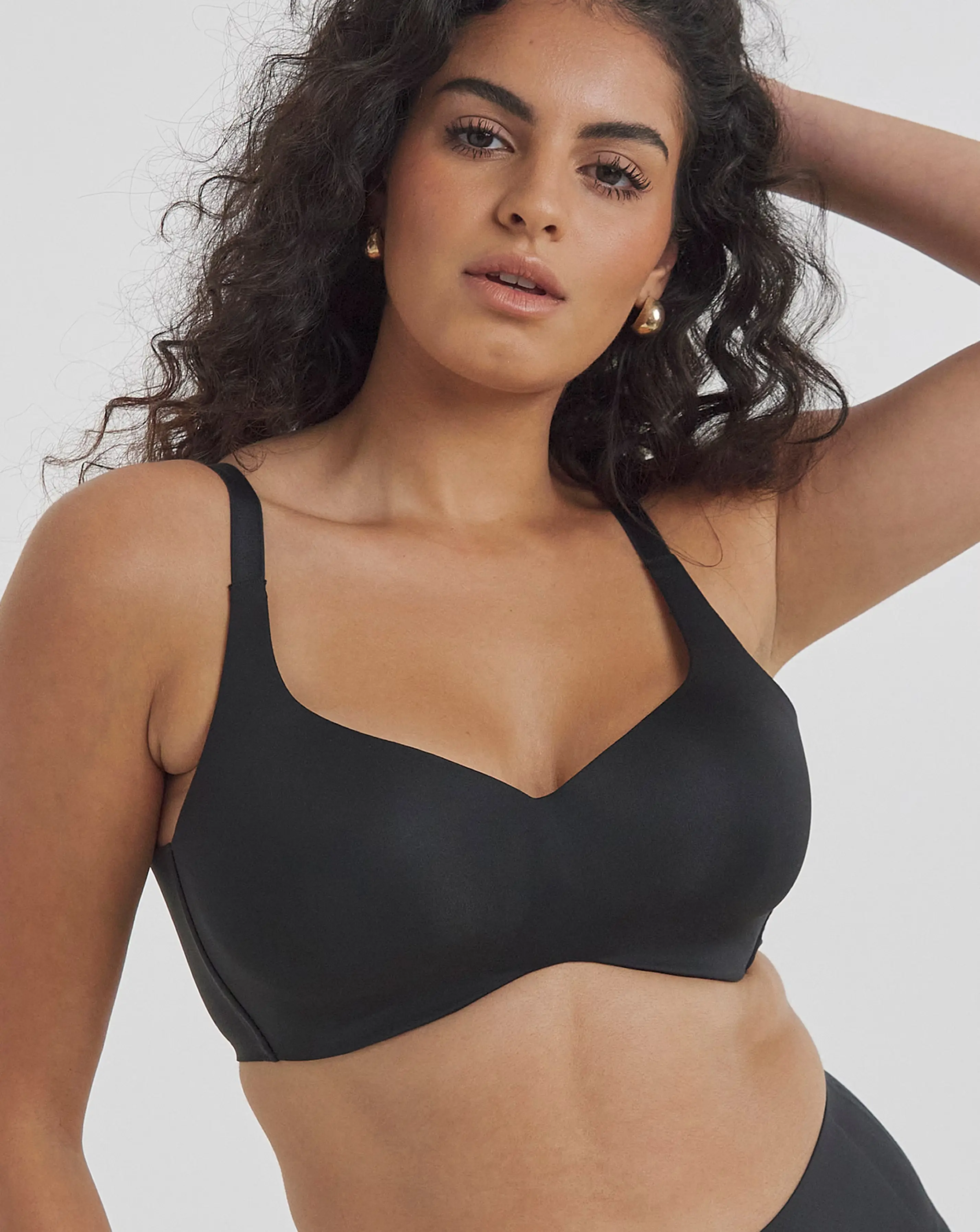 12744-magisculpt-smooth-amp-sculpt-ultimate-comfort-non-wired-t-shirt-bra-b-f-black-1.webp