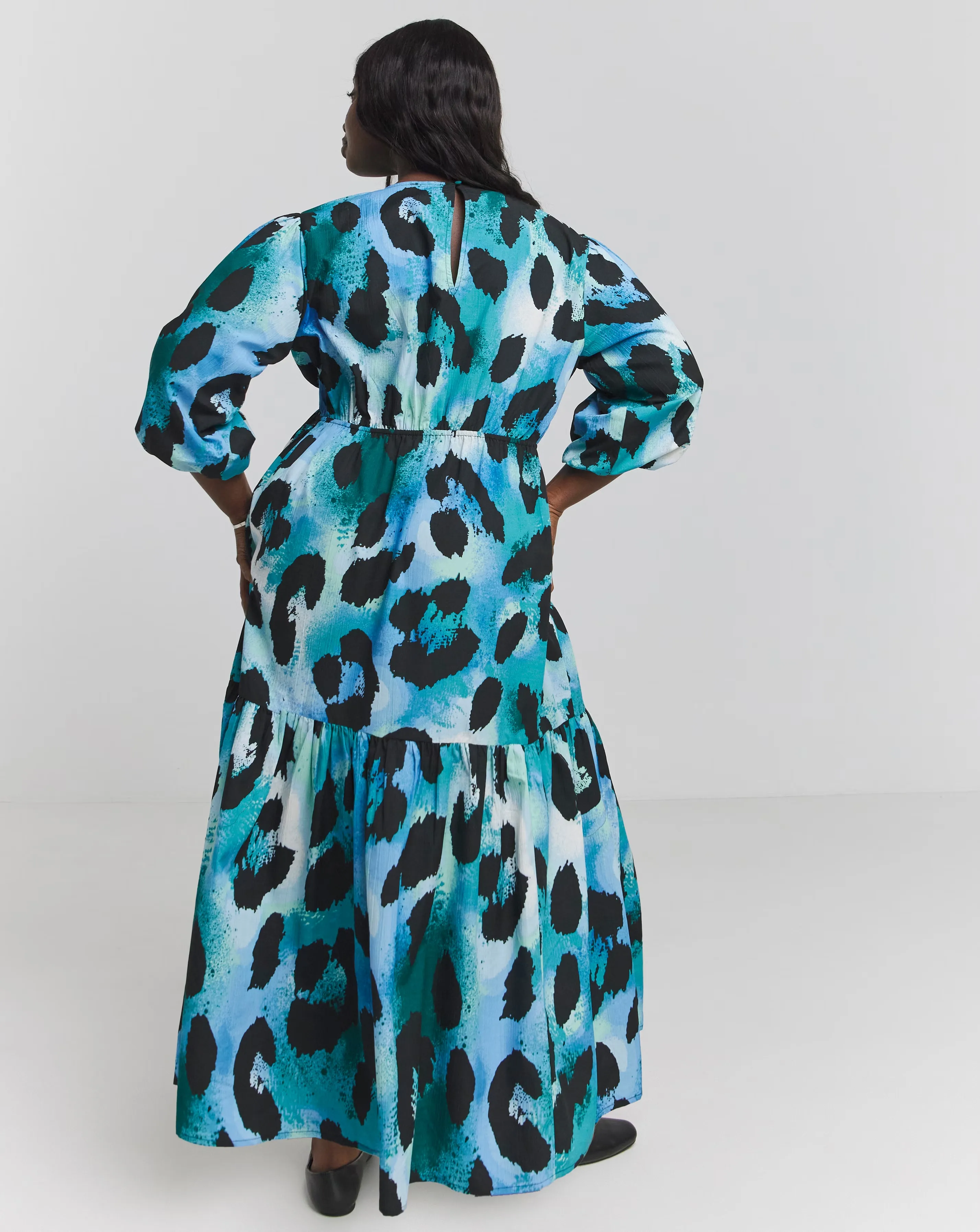 127810-blue-animal-textured-balloon-sleeve-maxi-dress-1.webp
