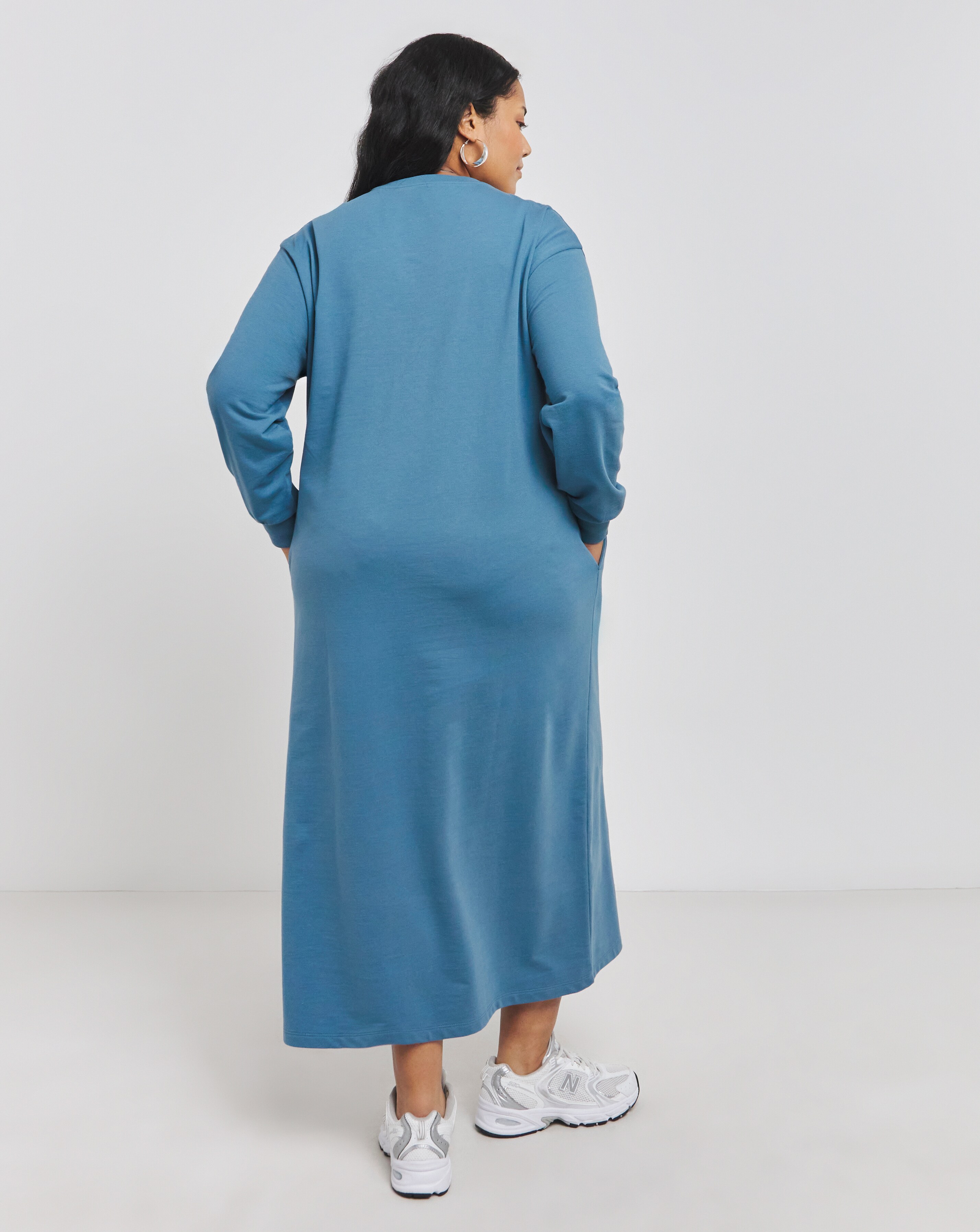 127849-blue-midi-sweatshirt-dress-with-pockets-1.jpg