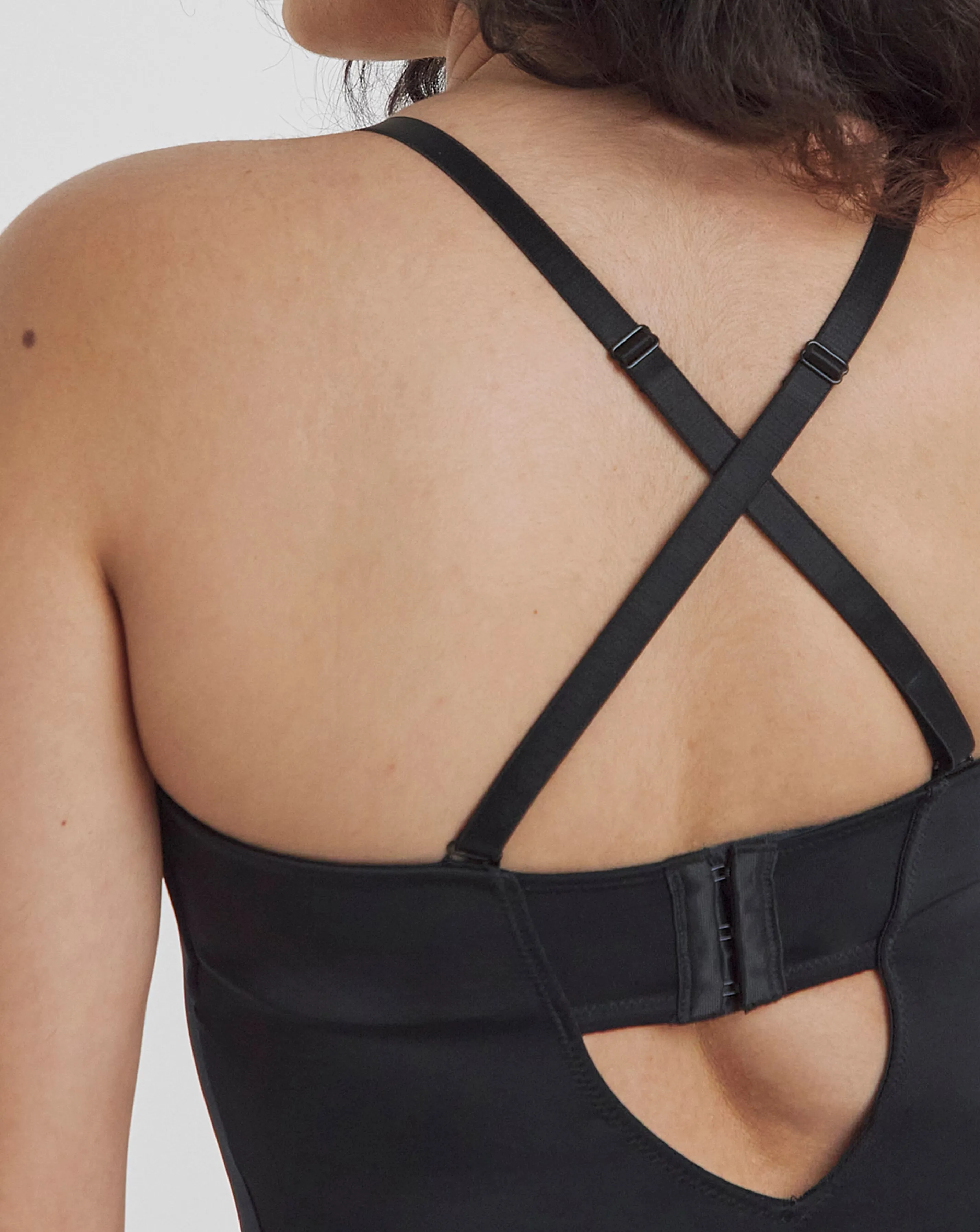 12790-magisculpt-medium-control-smooth-amp-sculpt-multiway-shapewear-suit-b-f-black-1.webp