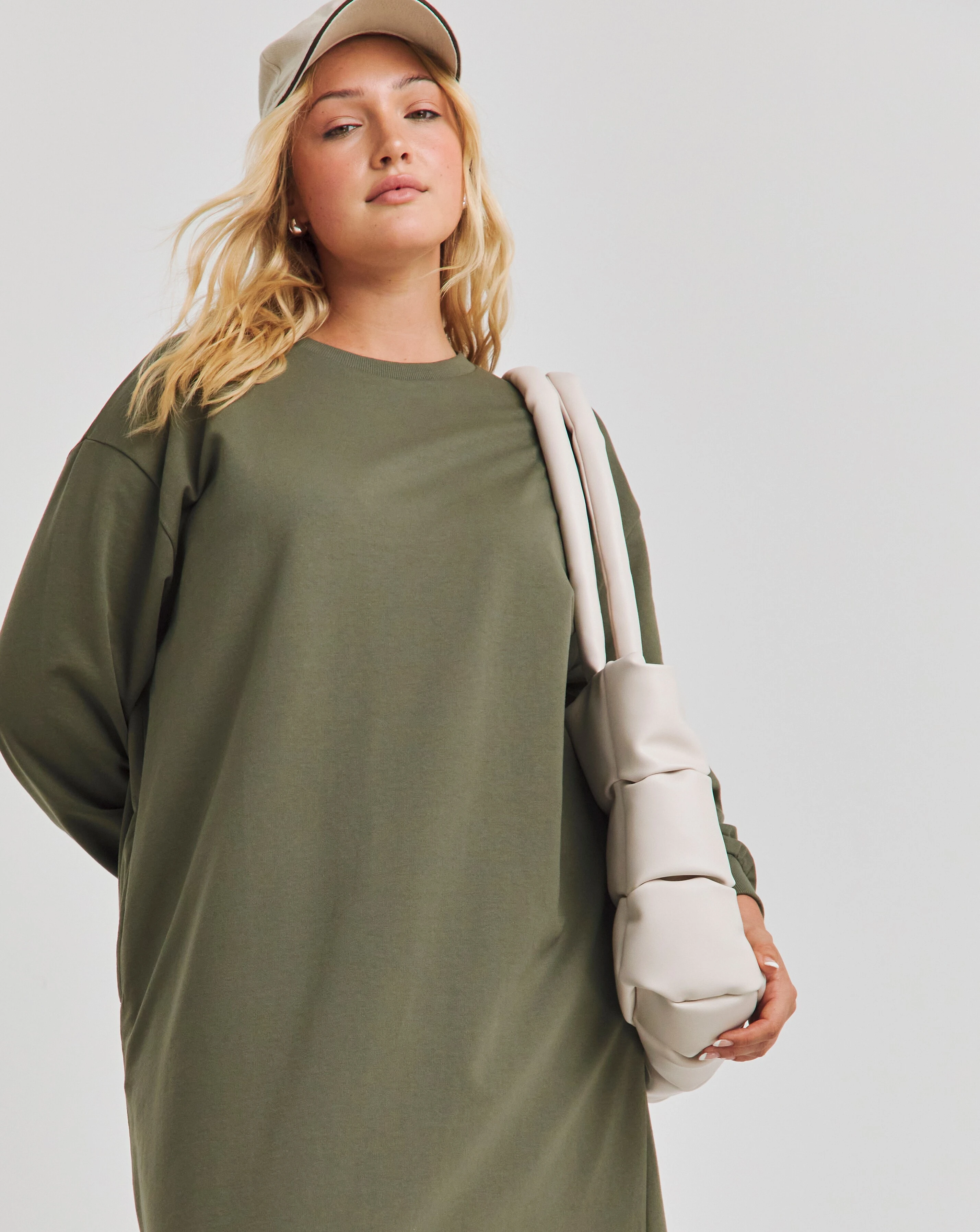 127977-green-midi-sweatshirt-dress-with-pockets-1.jpg