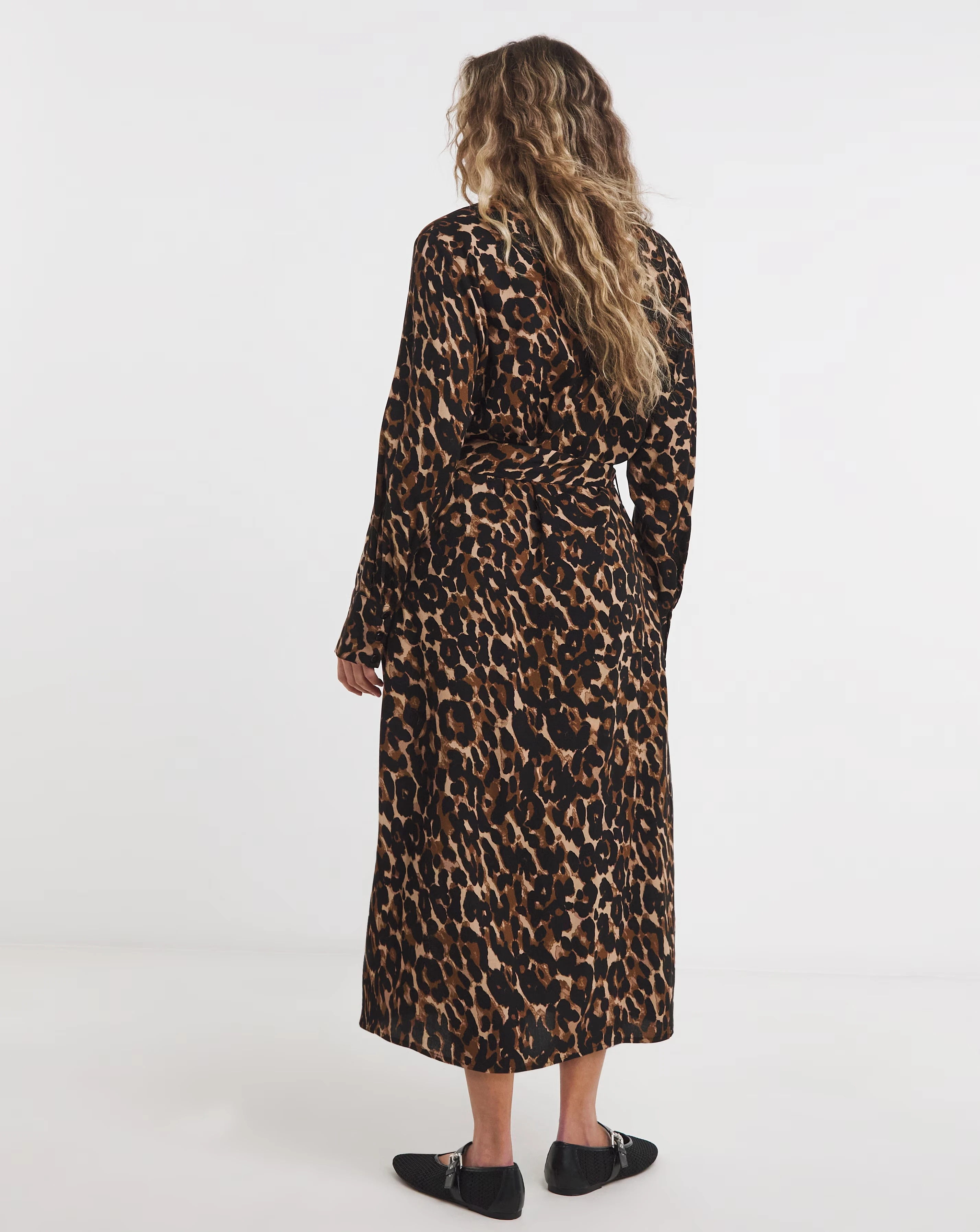 128299-leopard-printed-midi-shirt-dress-with-tie-belt-1.jpg