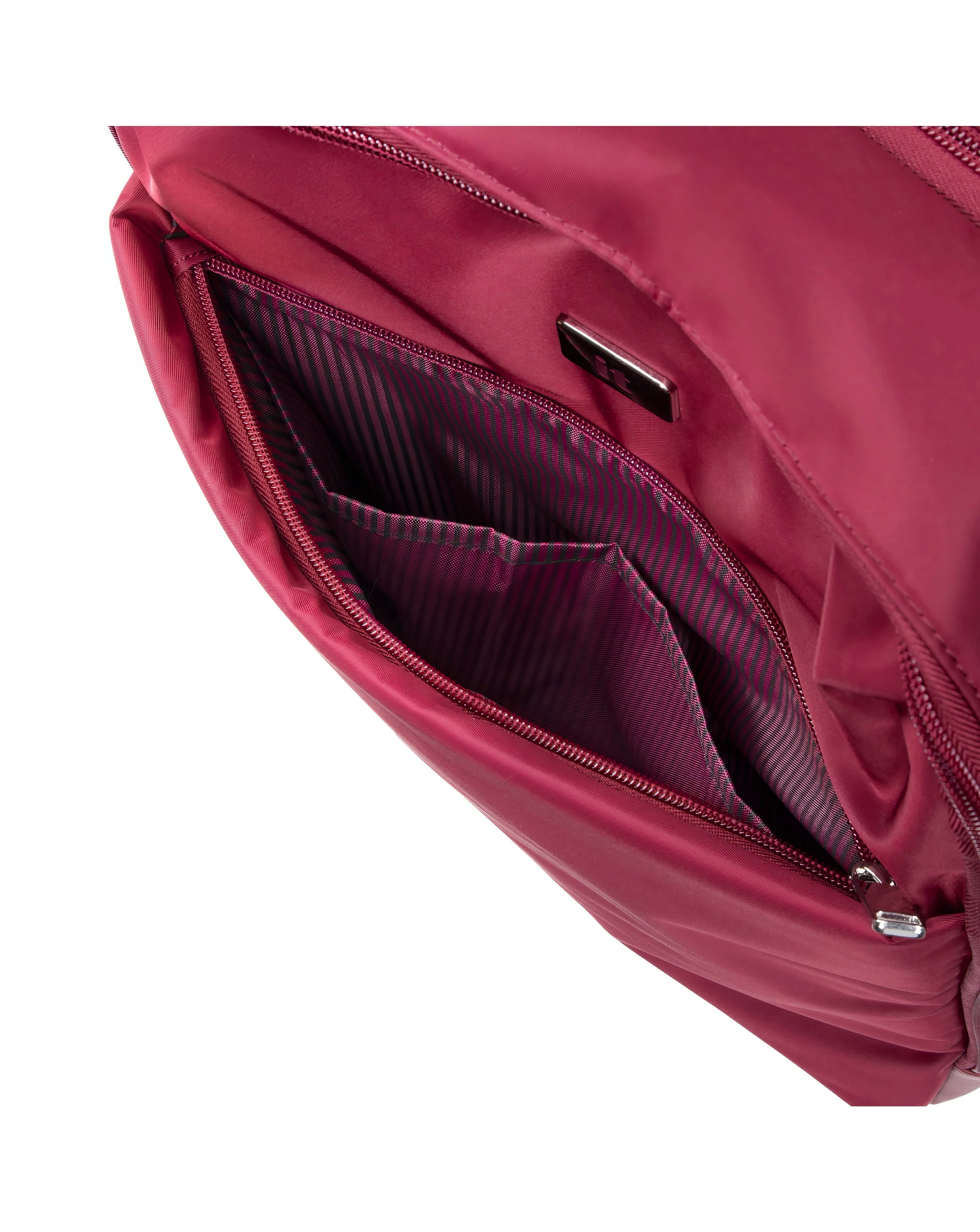 128541-it-luggage-lustrous-luxe-backpack-1.jpg
