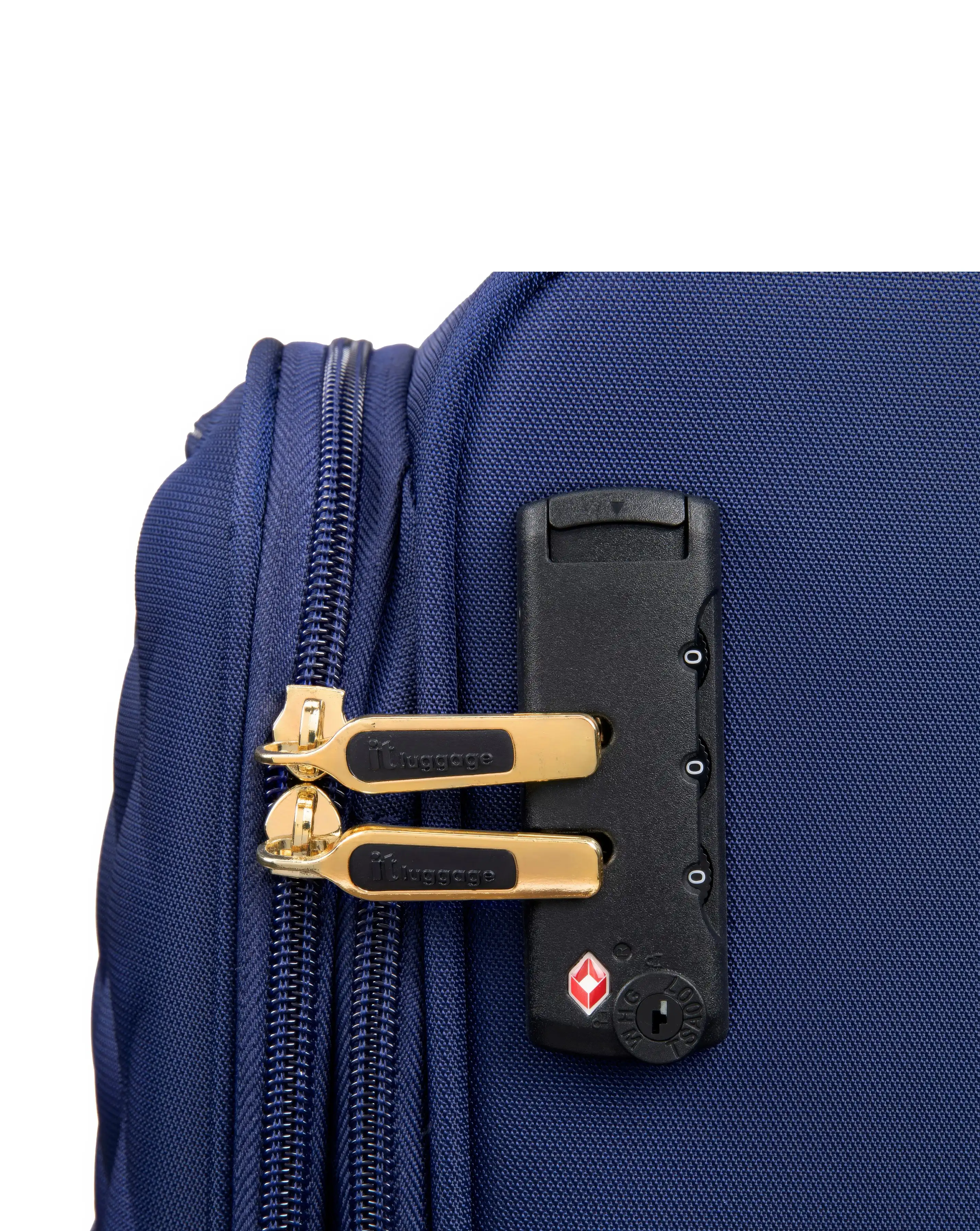 128555-it-luggage-glimmering-large-suitcase-1.webp