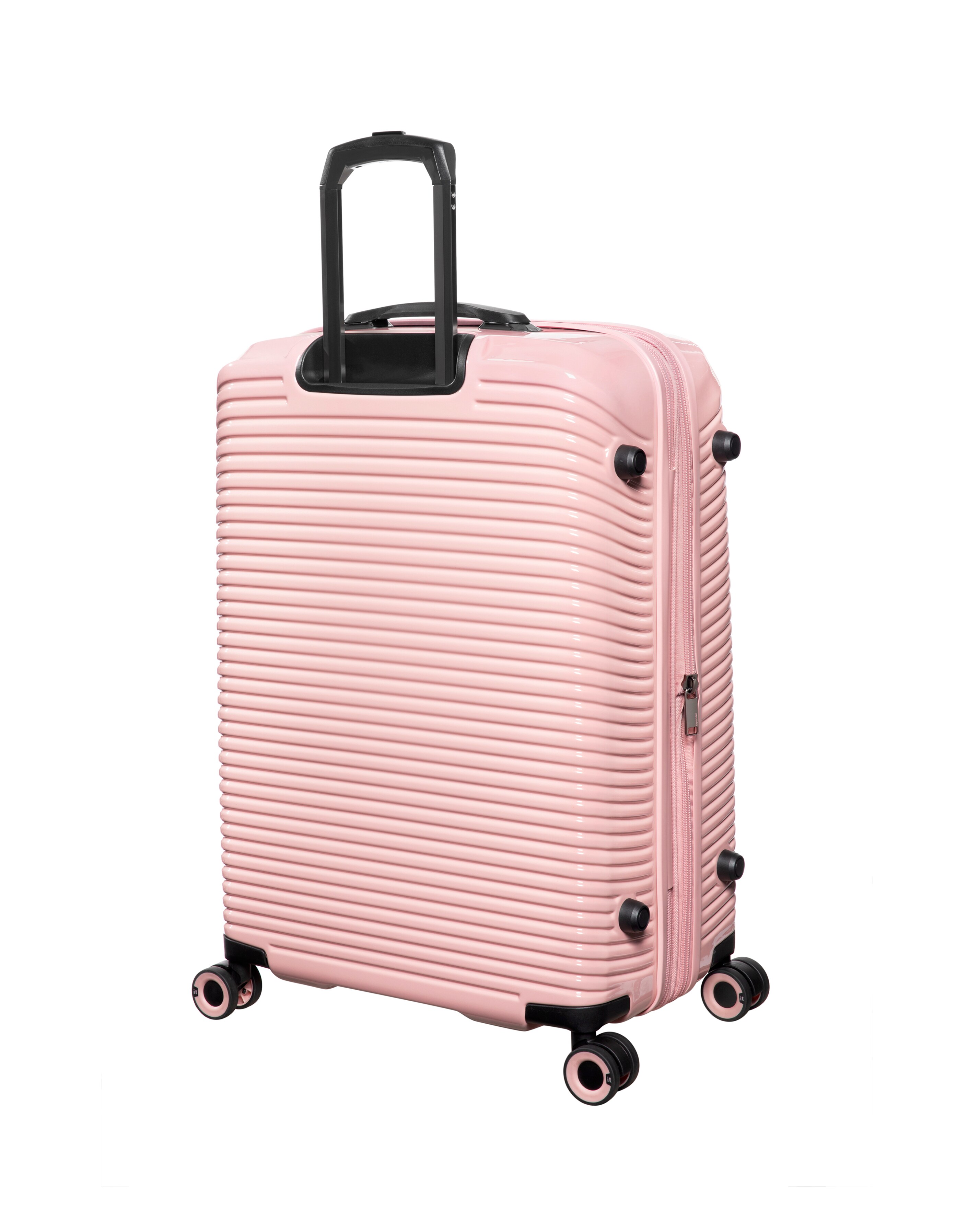 128565-it-luggage-traversed-cabin-suitcase-1.jpg