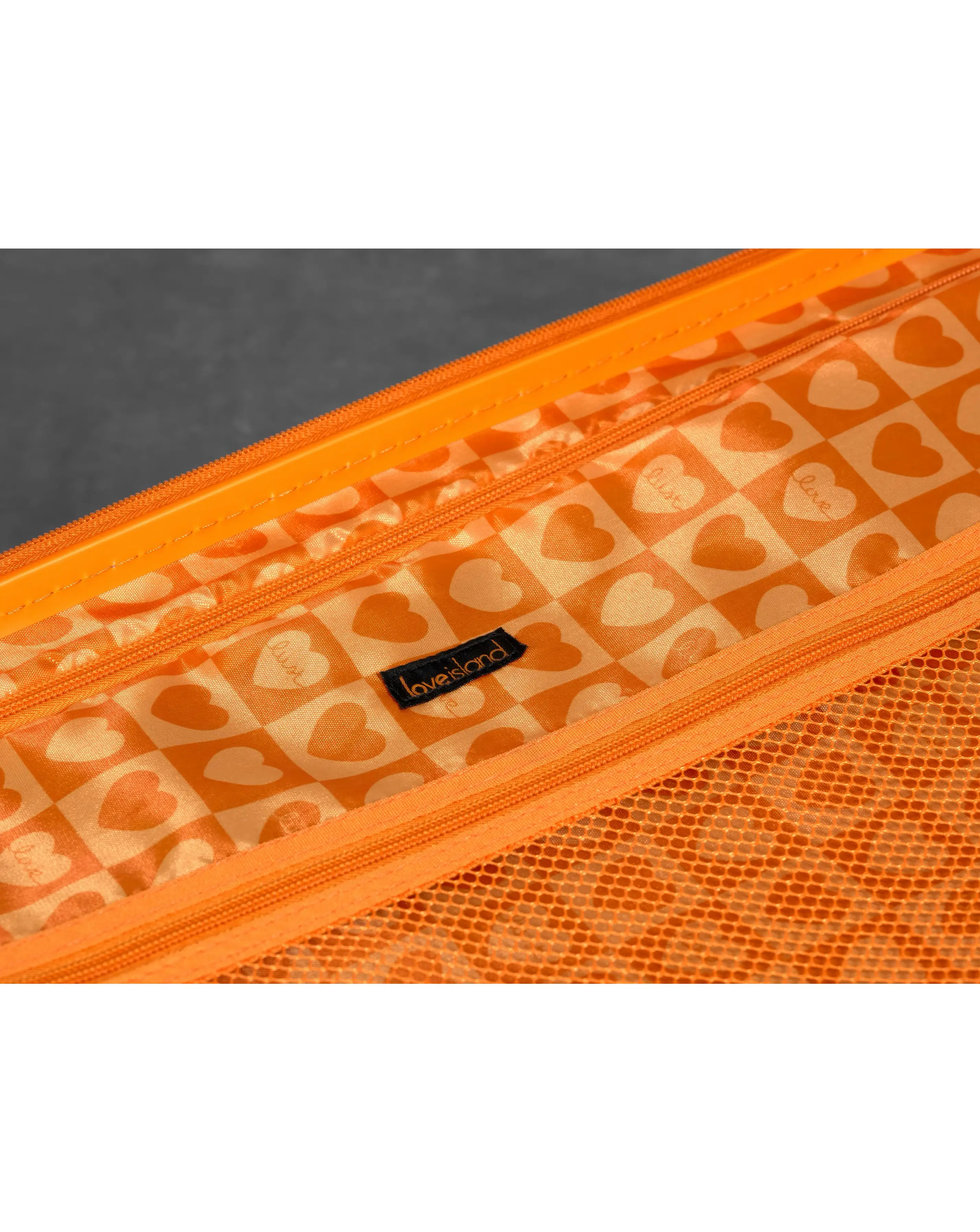 128653-rock-love-island-large-suitcase-1.jpg