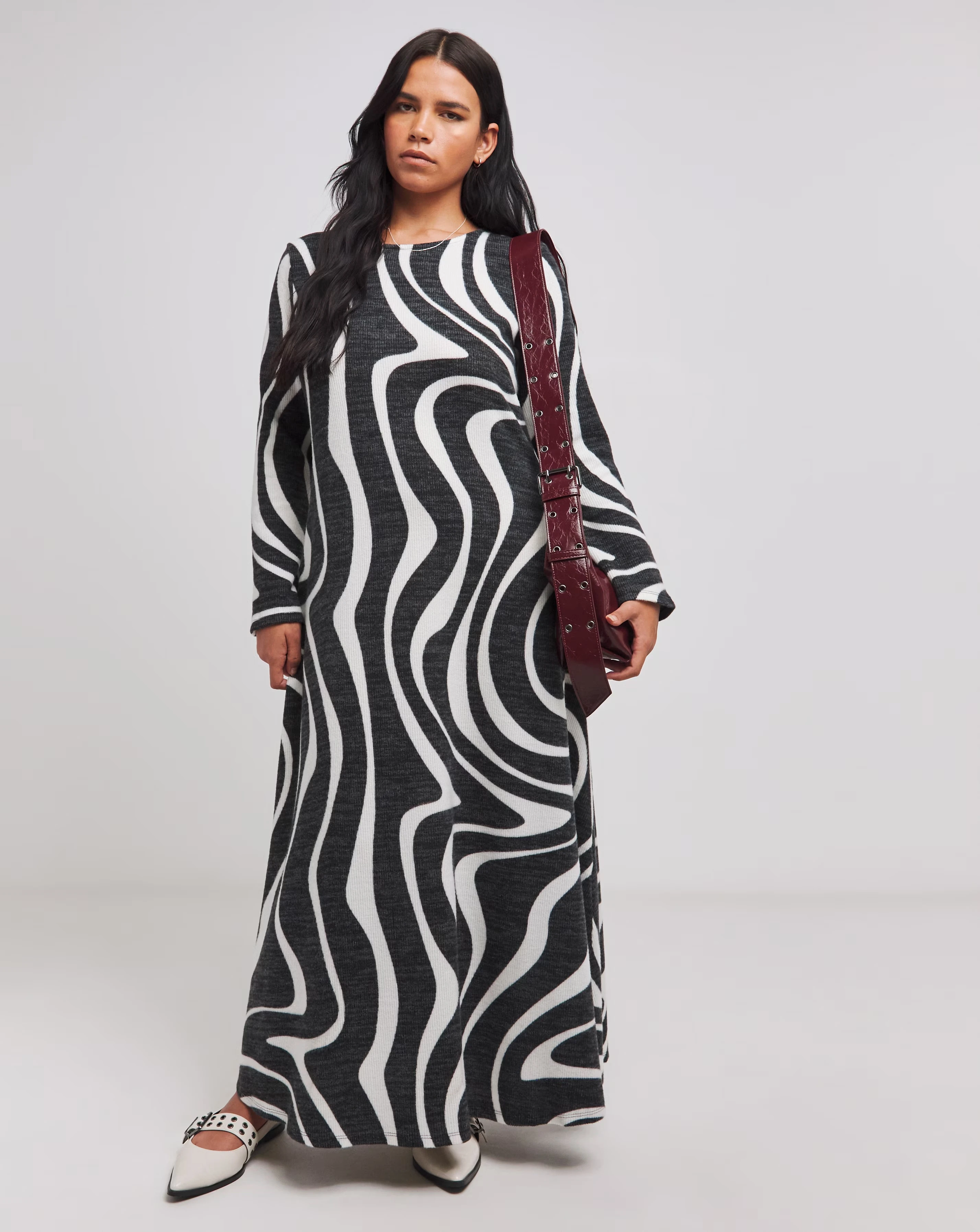 Mono Print Rib Flare Sleeve Cosy Maxi Dress 1 129156-mono-print-rib-flare-sleeve-cosy-maxi-dress-1.webp