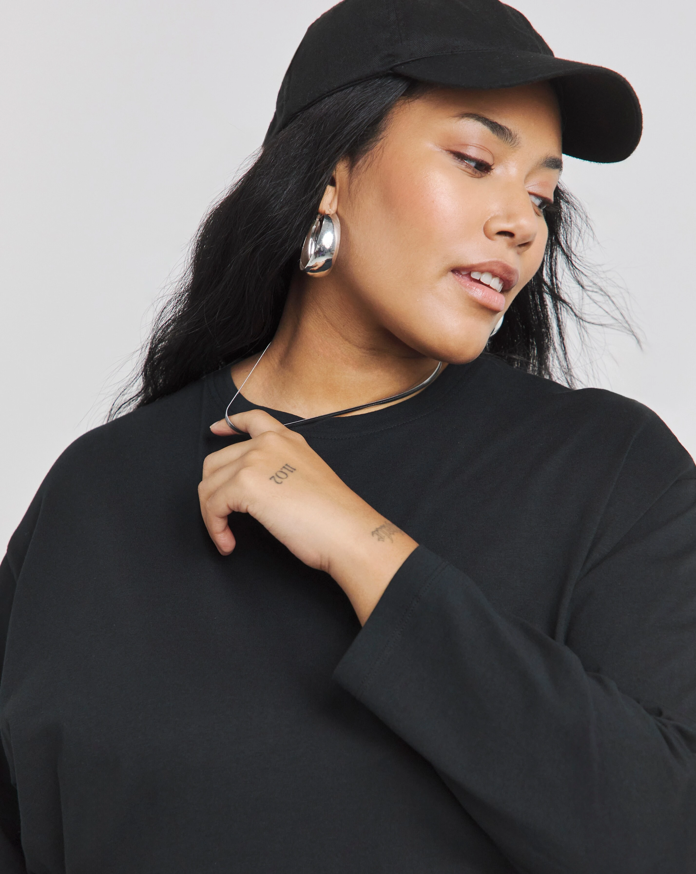 129550-black-t-shirt-dress-1.jpg