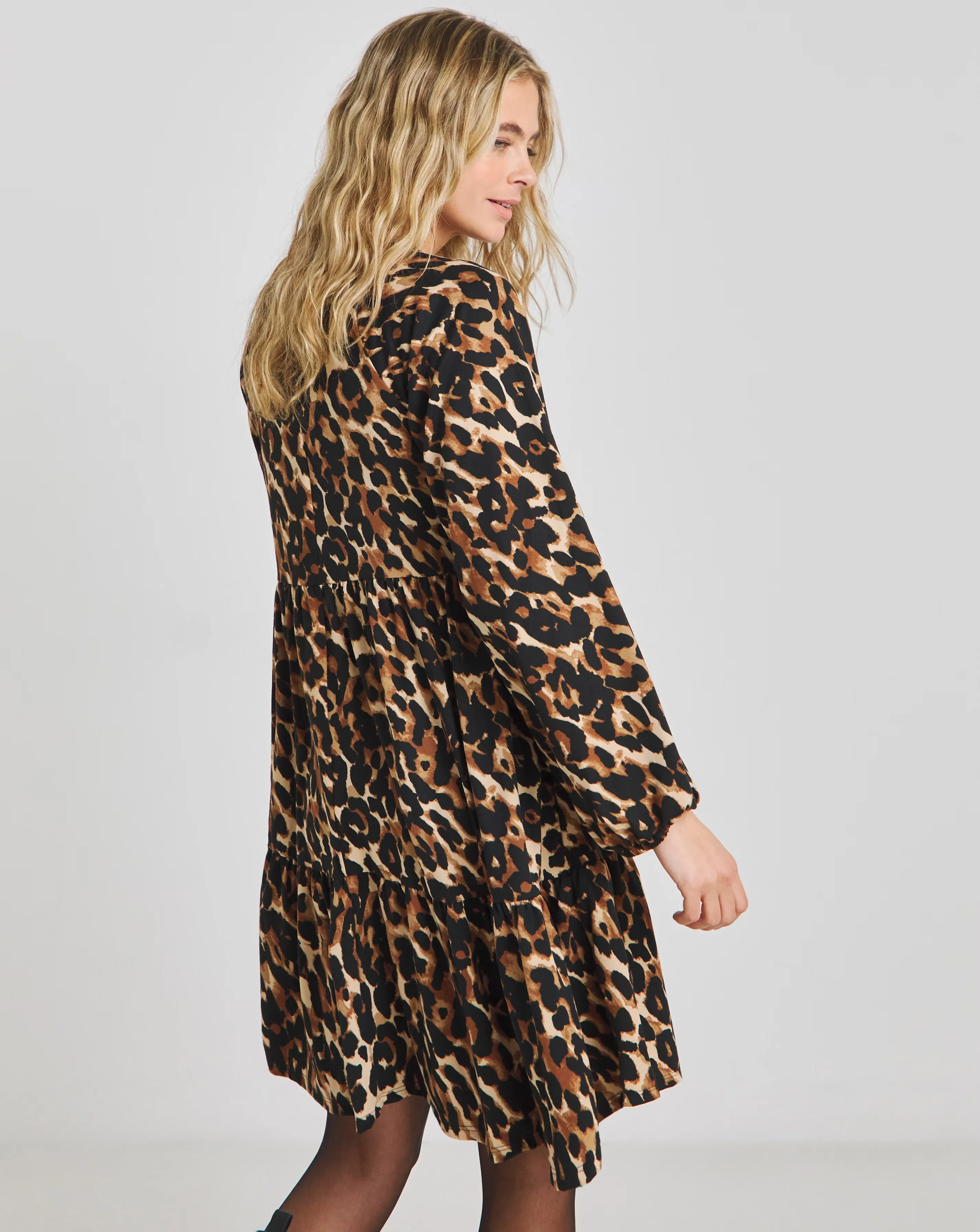 130145-leopard-supersoft-tiered-smock-dress-1.webp