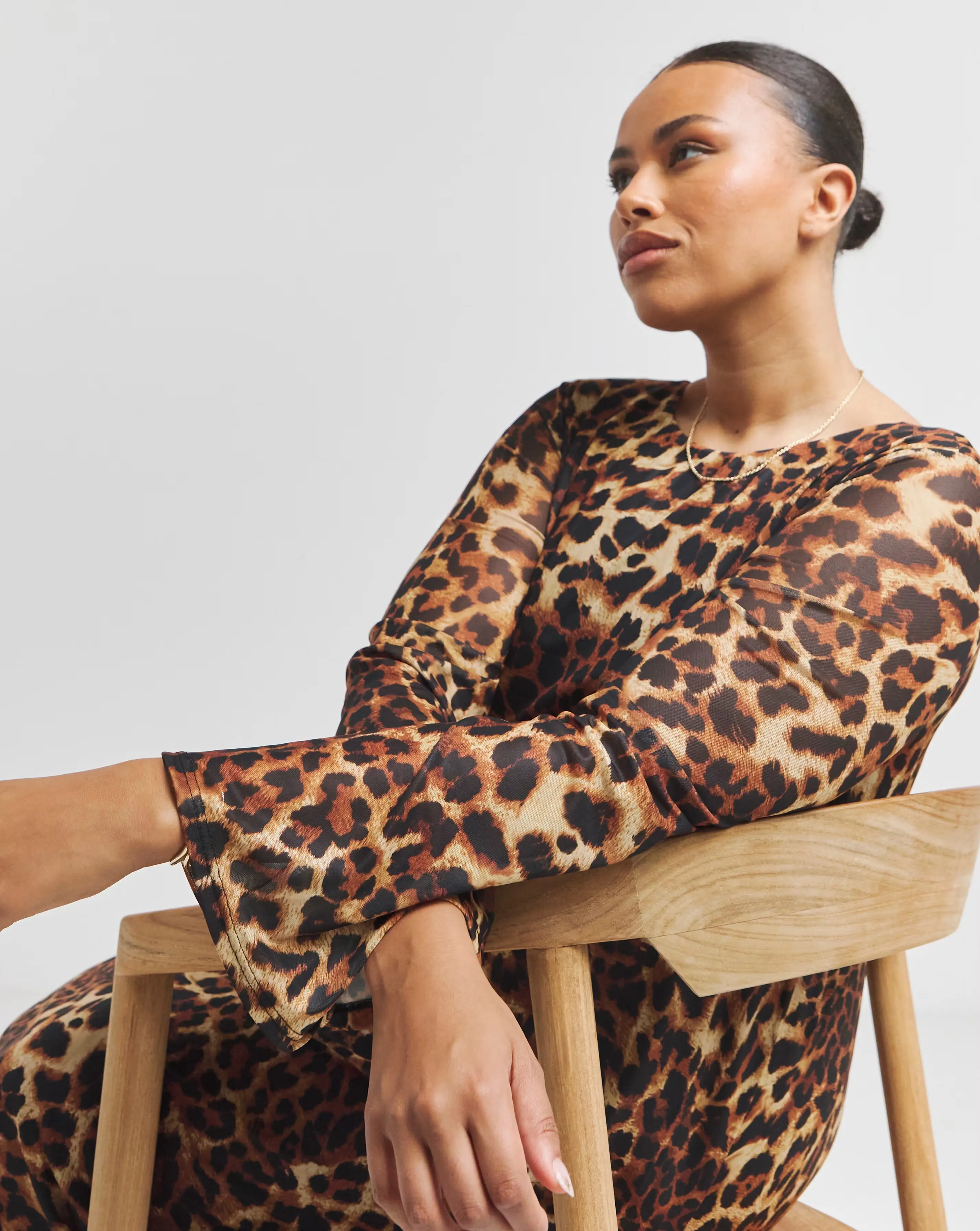 130314-leopard-long-sleeve-mesh-maxi-dress-with-scoop-back-1.webp