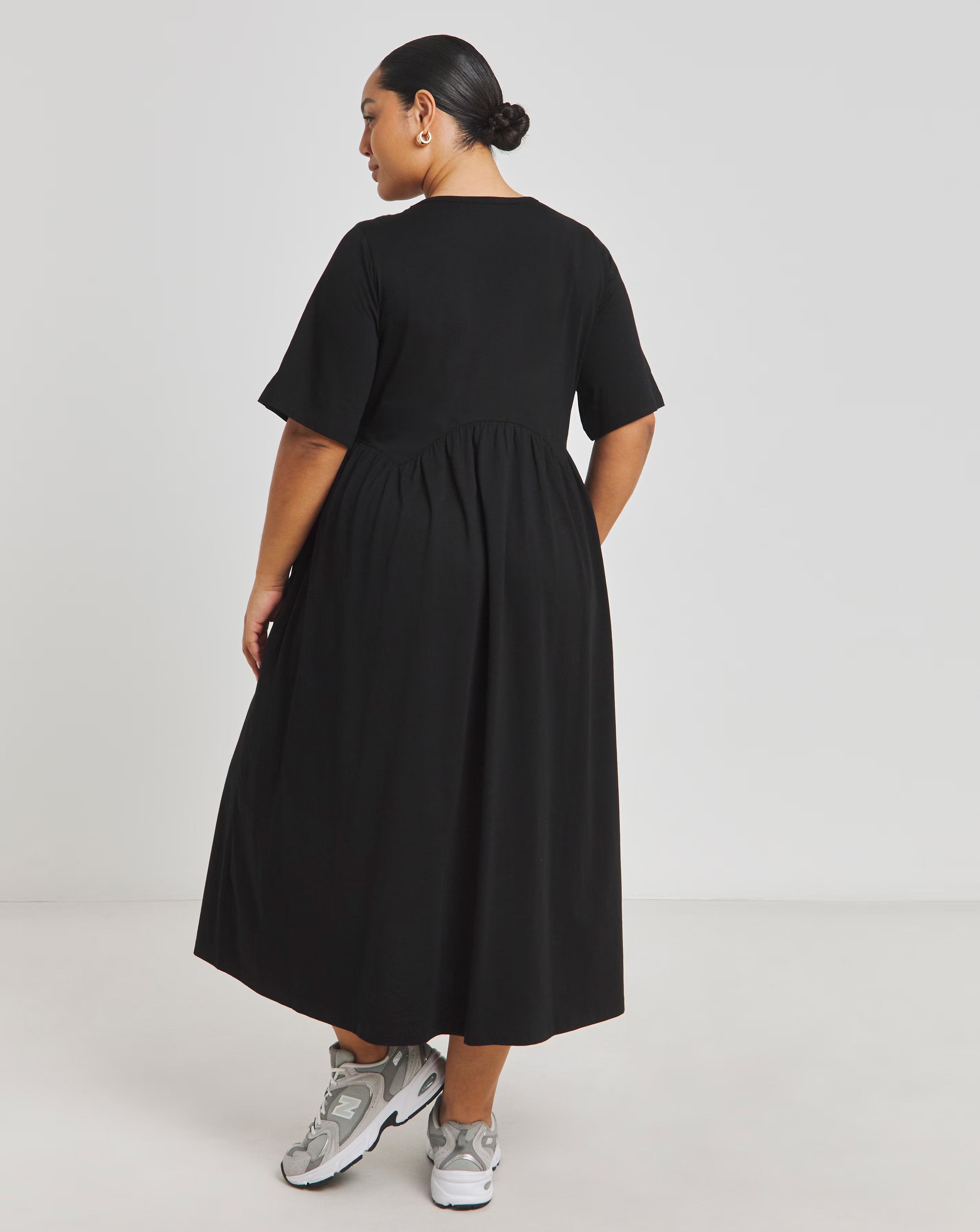 130548-black-jersey-smock-midi-dress-with-pockets-1.jpg