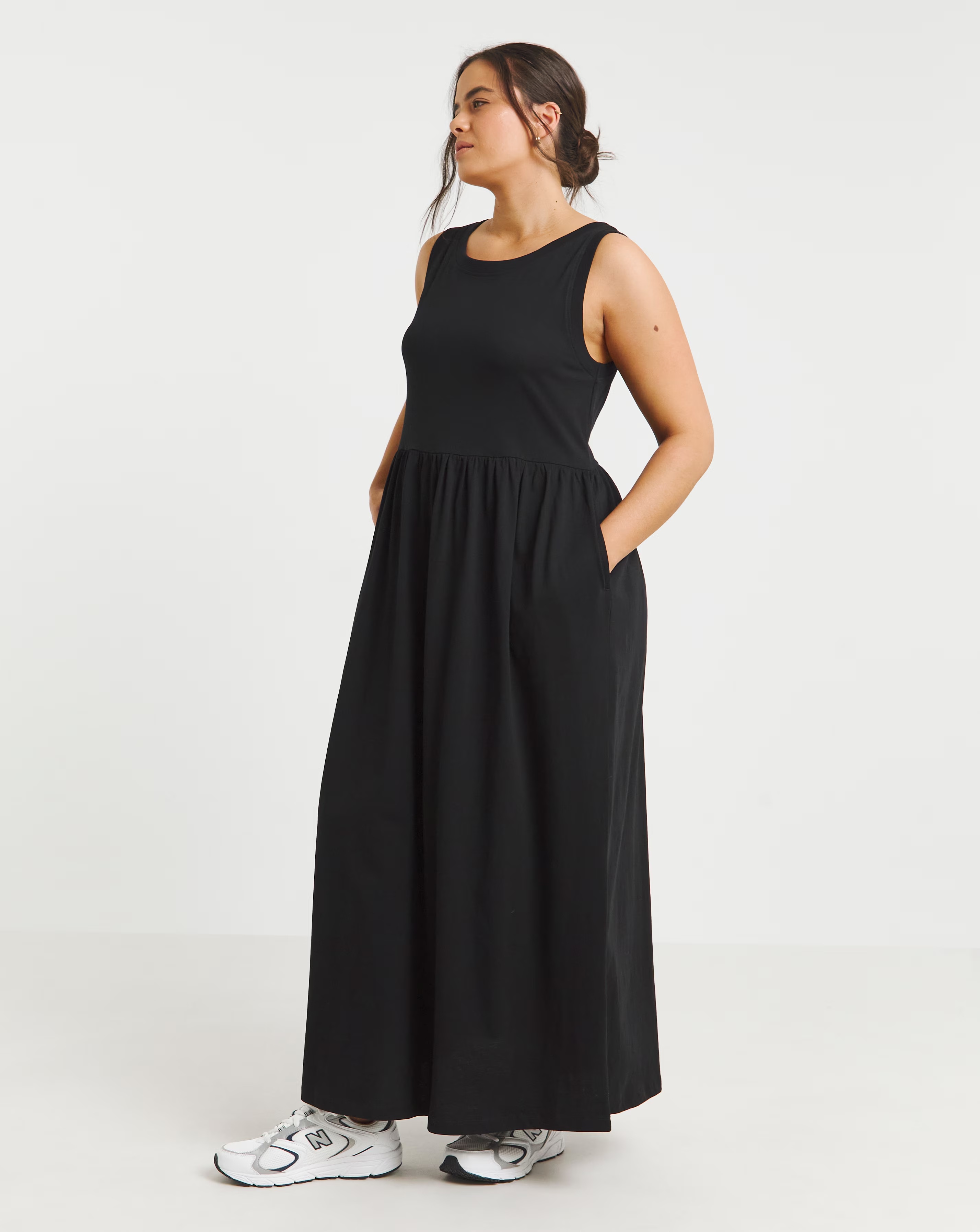 Black Jersey Cotton Maxi Dress With Pockets 1 131480-black-jersey-cotton-maxi-dress-with-pockets-1.jpg