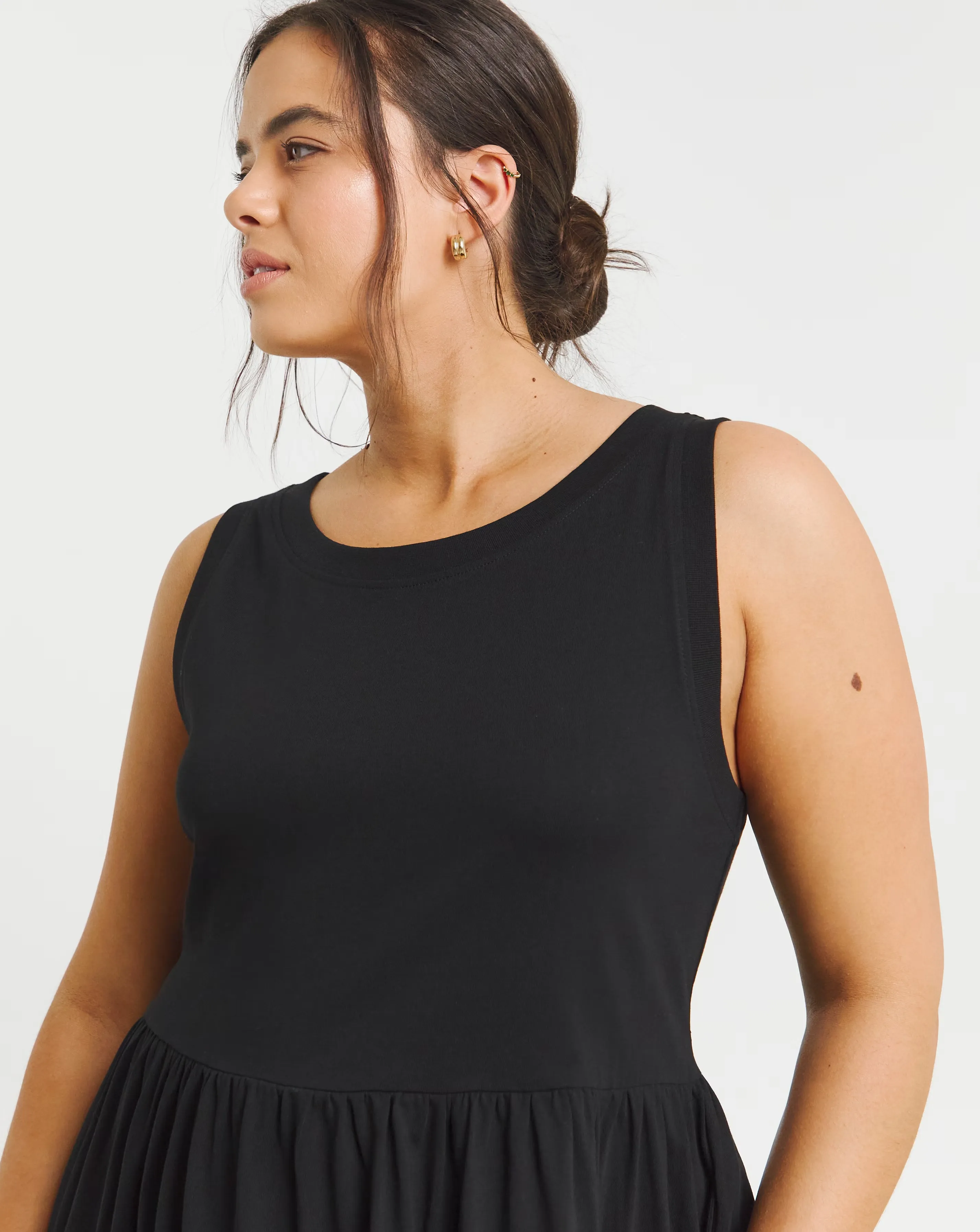 131480-black-jersey-cotton-maxi-dress-with-pockets-1.jpg