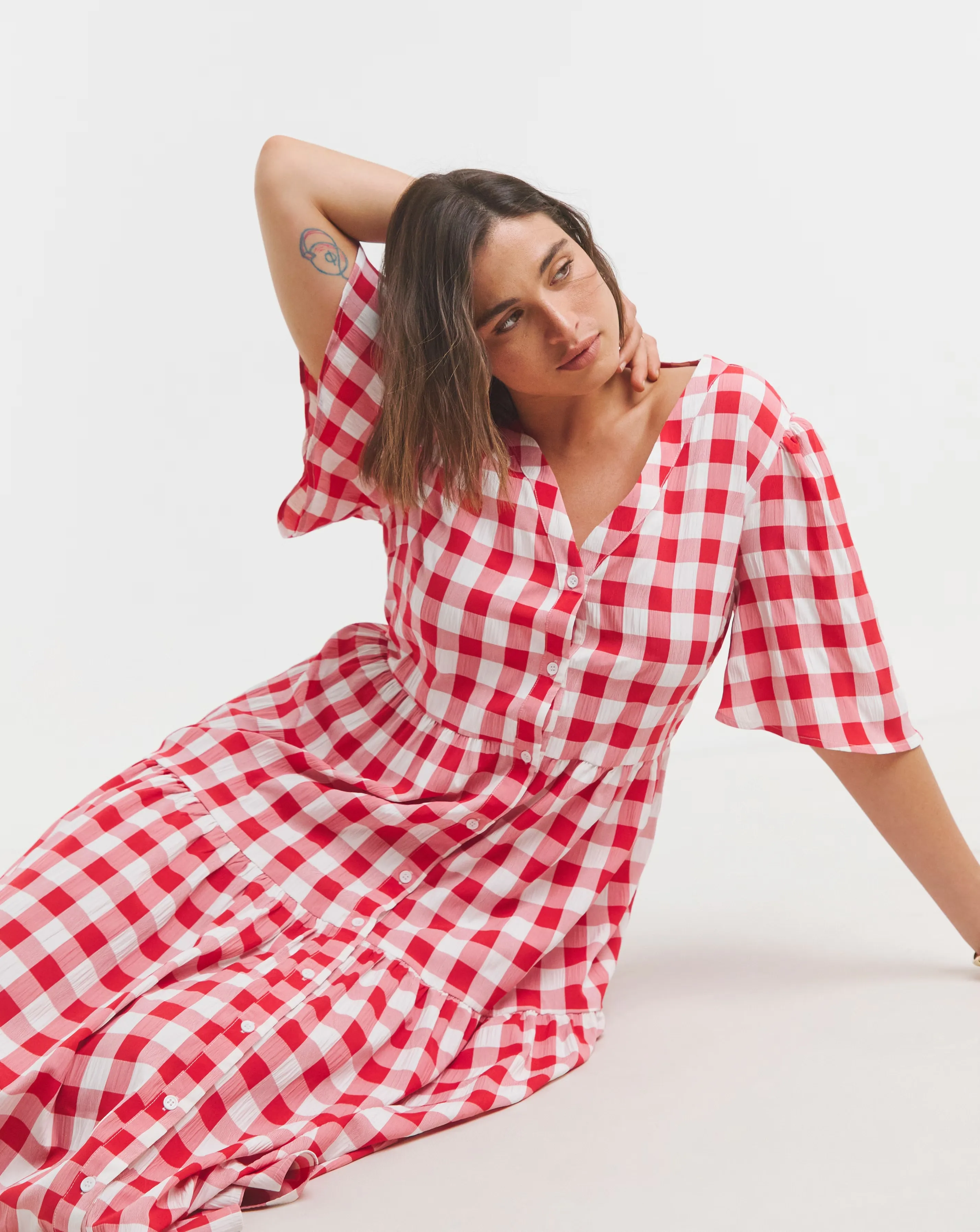 131595-simply-be-red-white-gingham-button-through-midi-dress-1.webp
