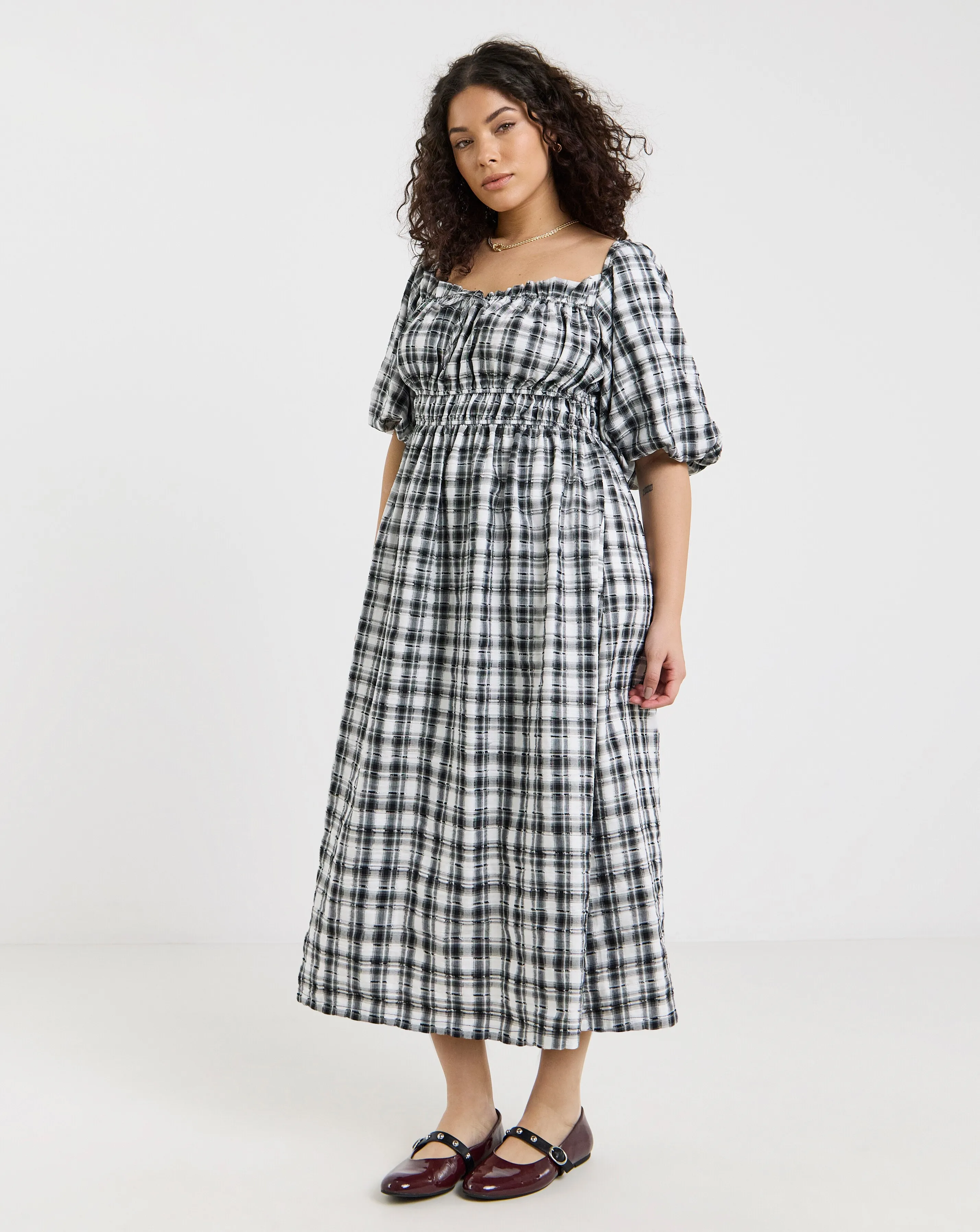 Simply Be Mono Check Midi Dress With Shirred Bodice 1 131968-simply-be-mono-check-midi-dress-with-shirred-bodice-1.webp