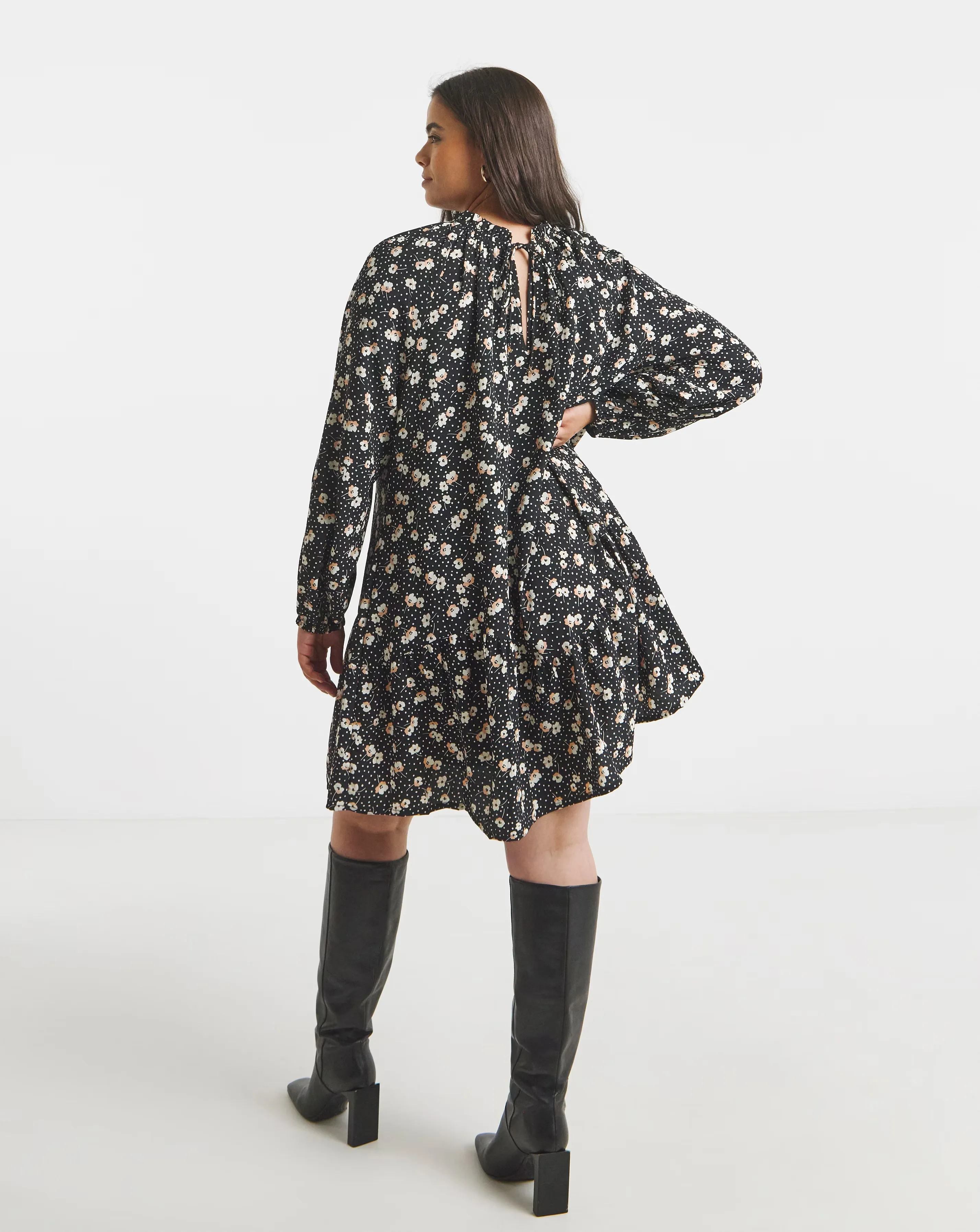 132286-simply-be-ditsy-print-drop-waist-smock-dress-1.webp