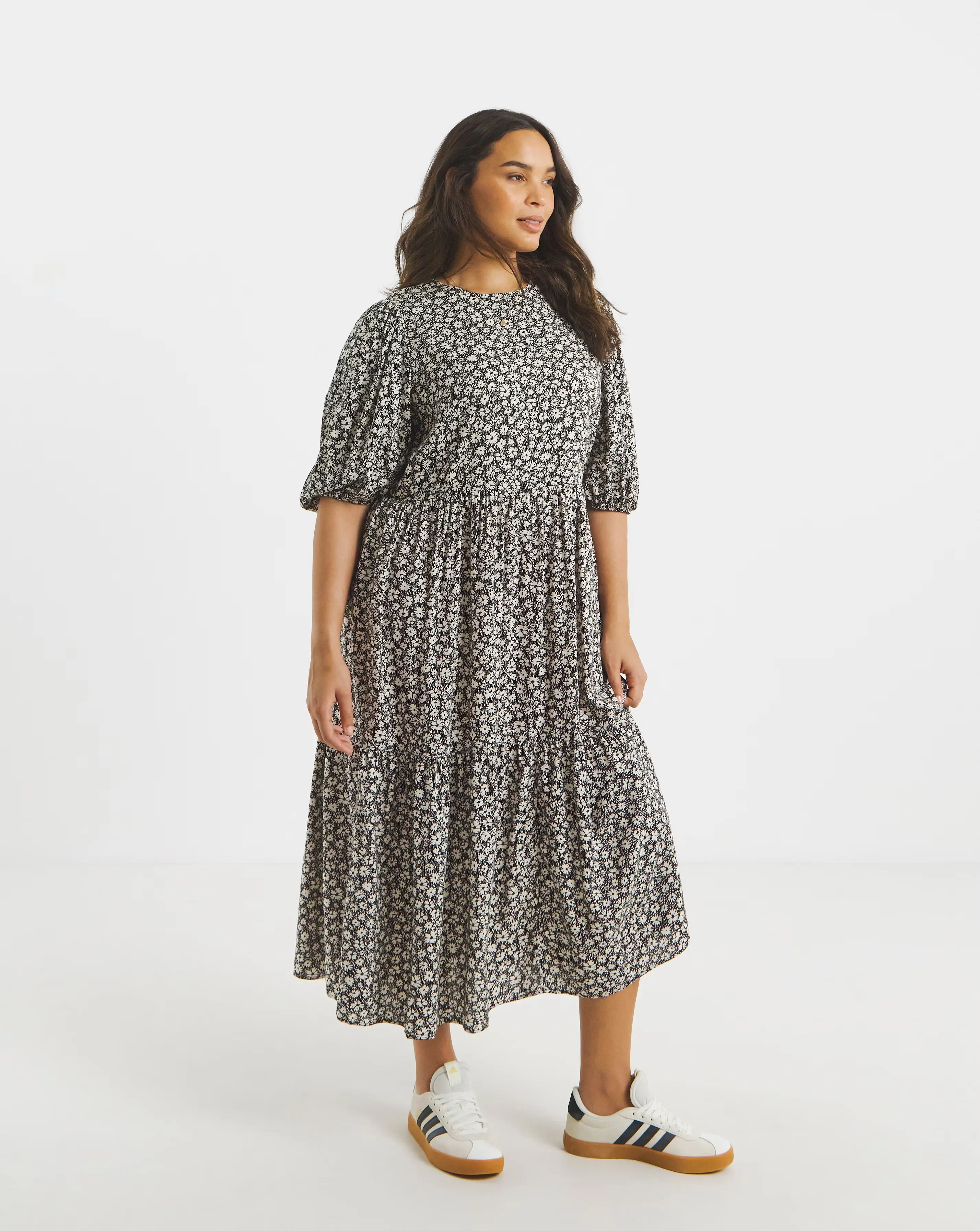 132362-mono-ditsy-print-tiered-midi-dress-1.webp