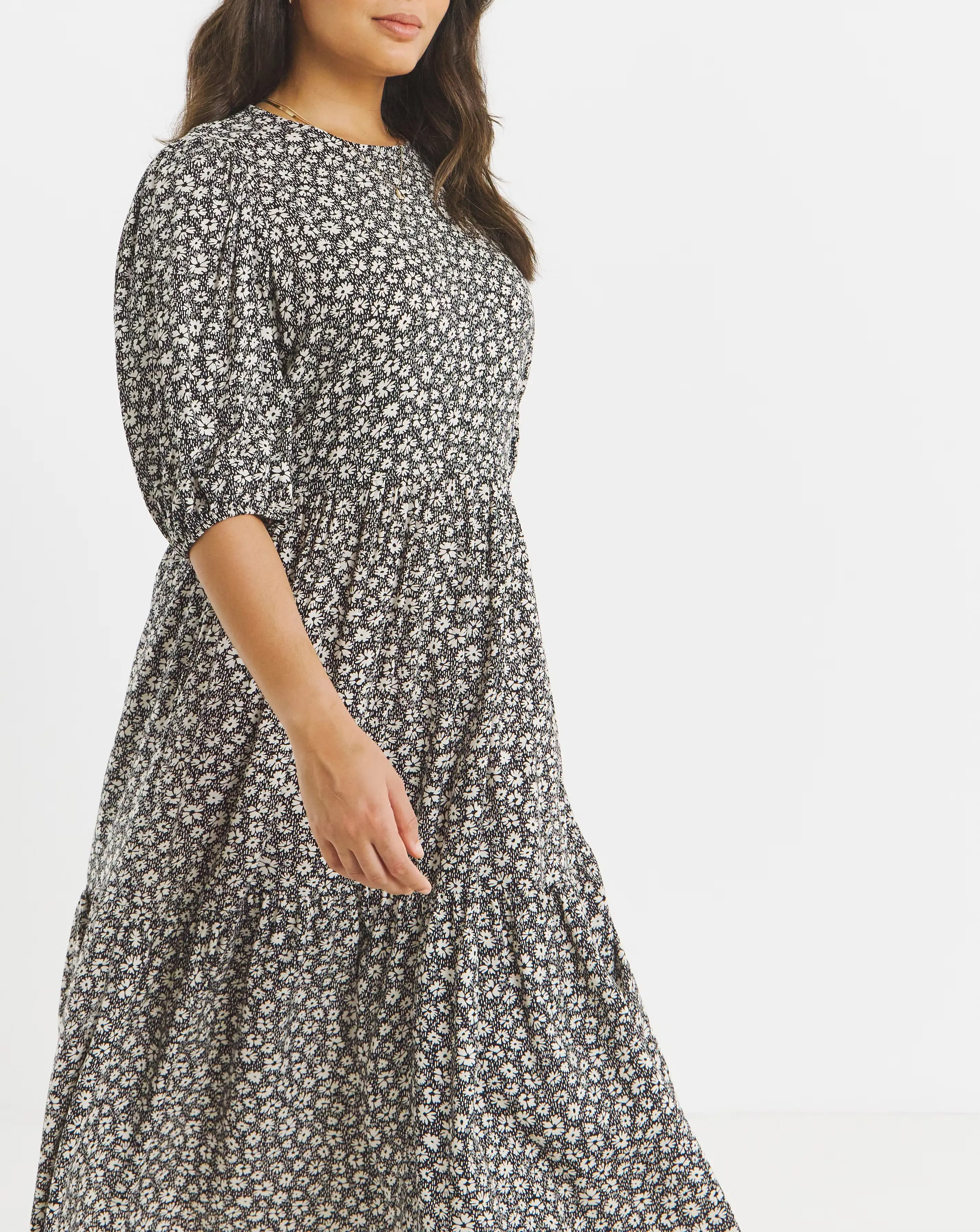 132362-mono-ditsy-print-tiered-midi-dress-1.webp