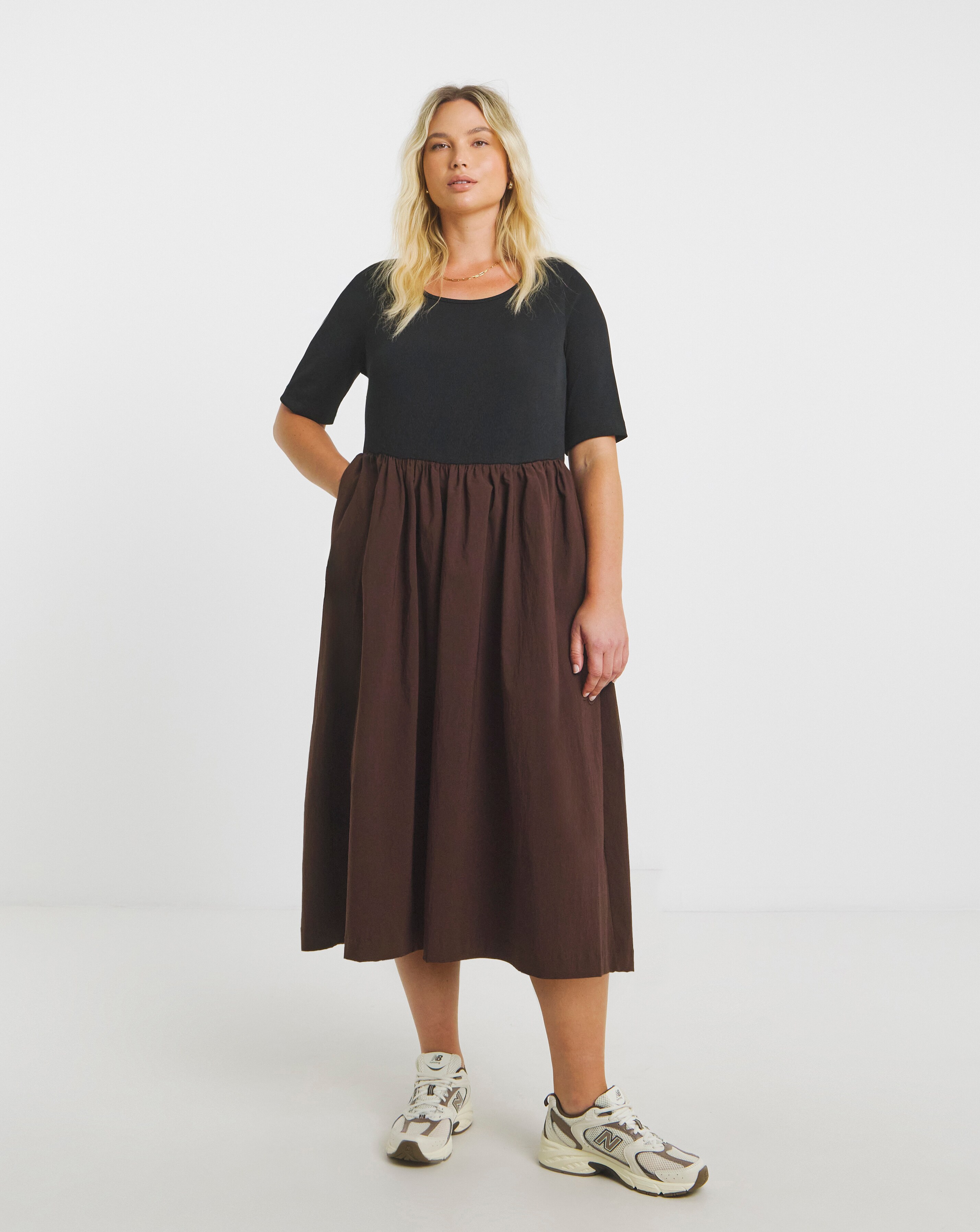 132773-simply-be-black-and-chocolate-jersey-woven-mix-midi-dress-with-pockets-1.jpg