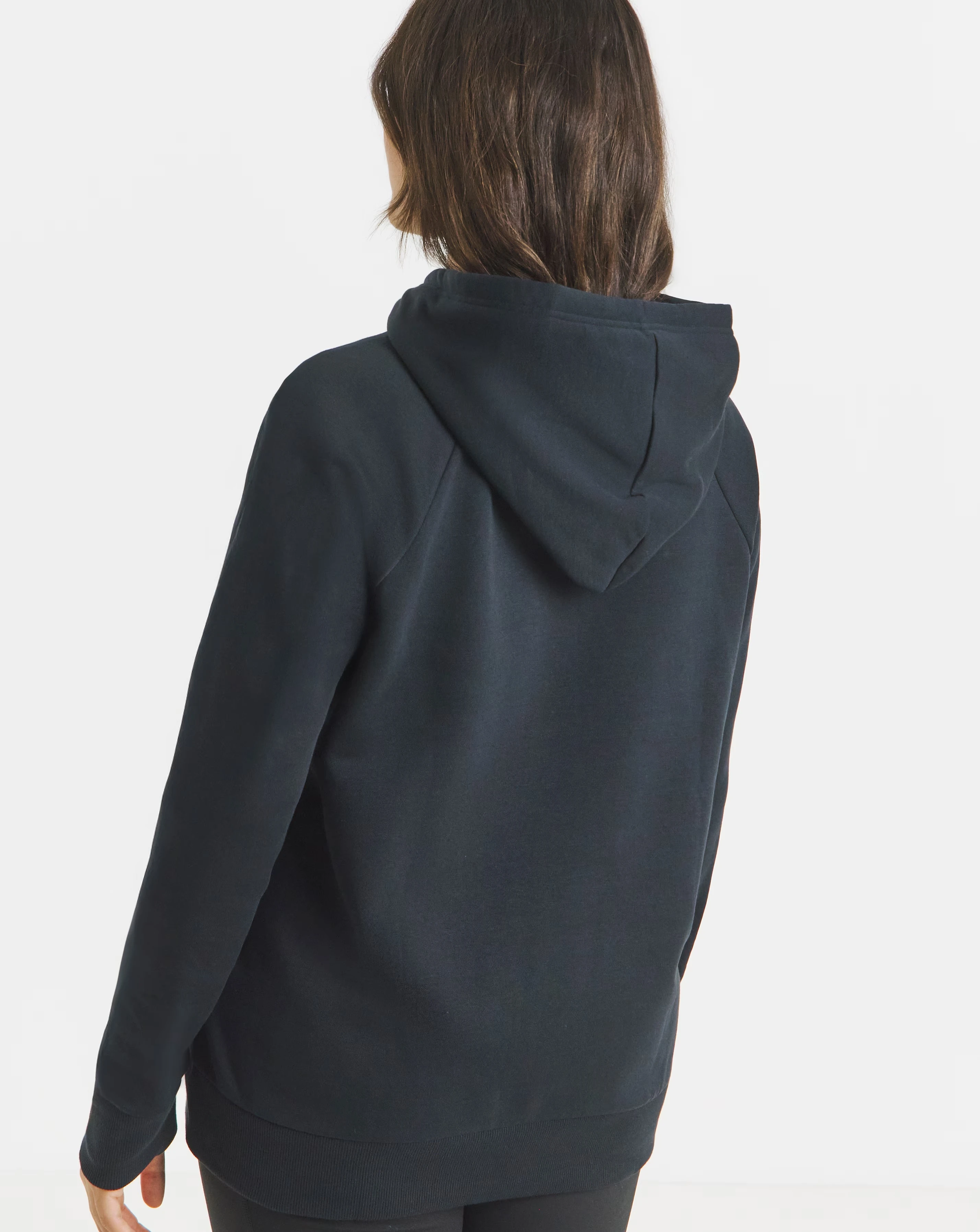 133097-under-armour-rival-fleece-logo-hoodie-1.webp