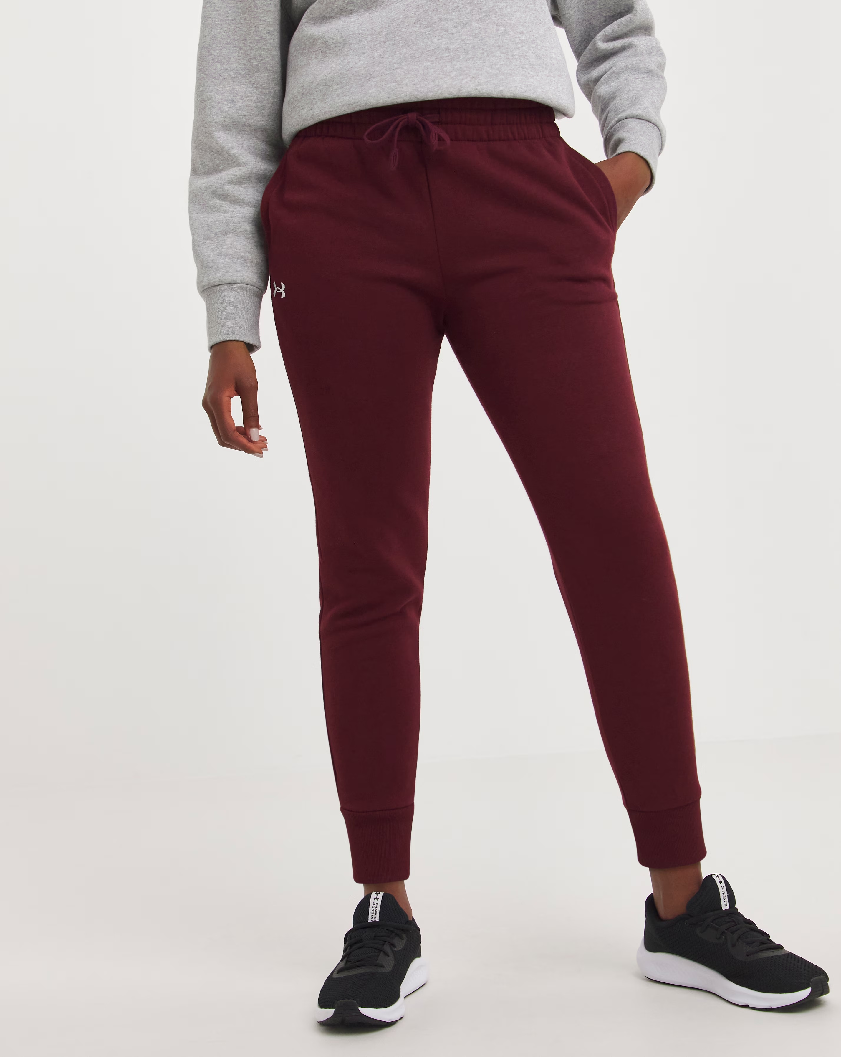 133174-under-armour-rival-fleece-jogger-1.jpg