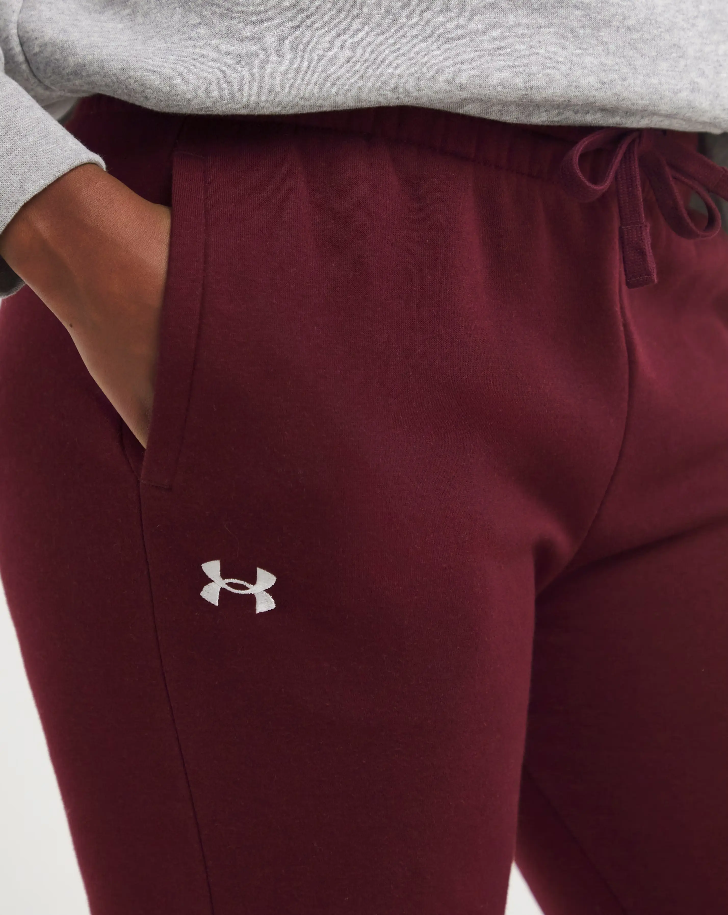 133174-under-armour-rival-fleece-jogger-1.jpg