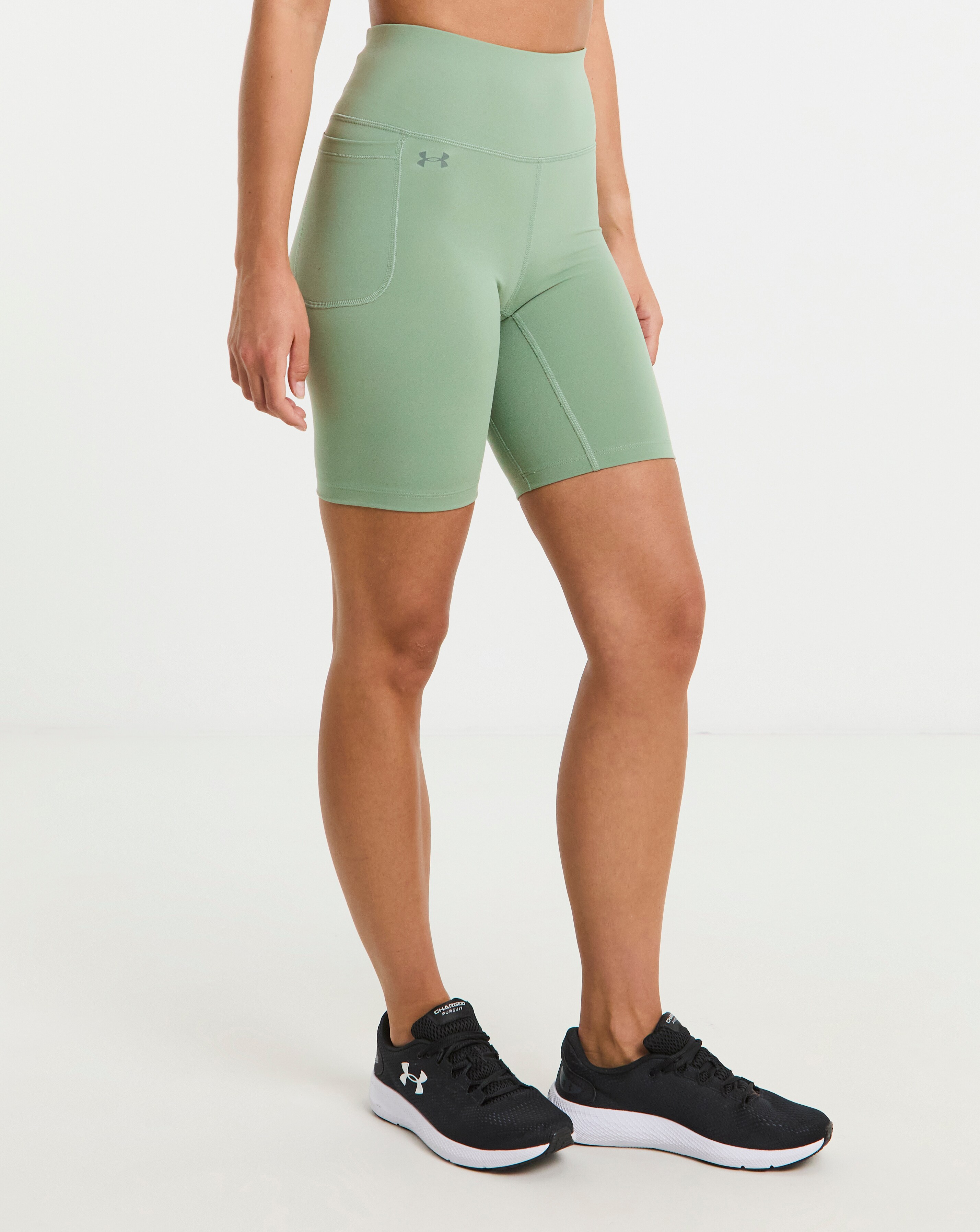 133256-under-armour-motion-bike-shorts-1.jpg