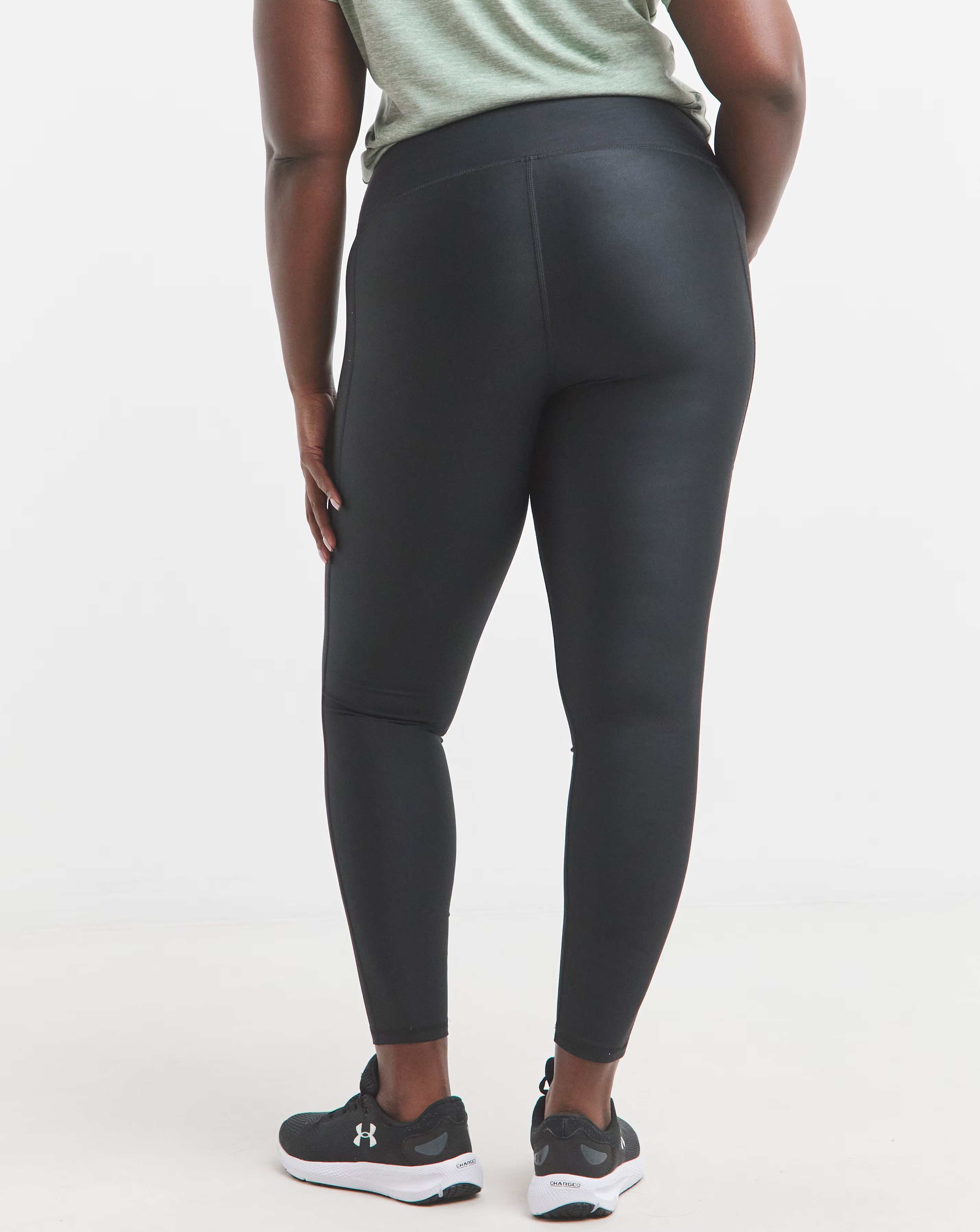 133916-under-armour-tech-branded-leggings-1.jpg