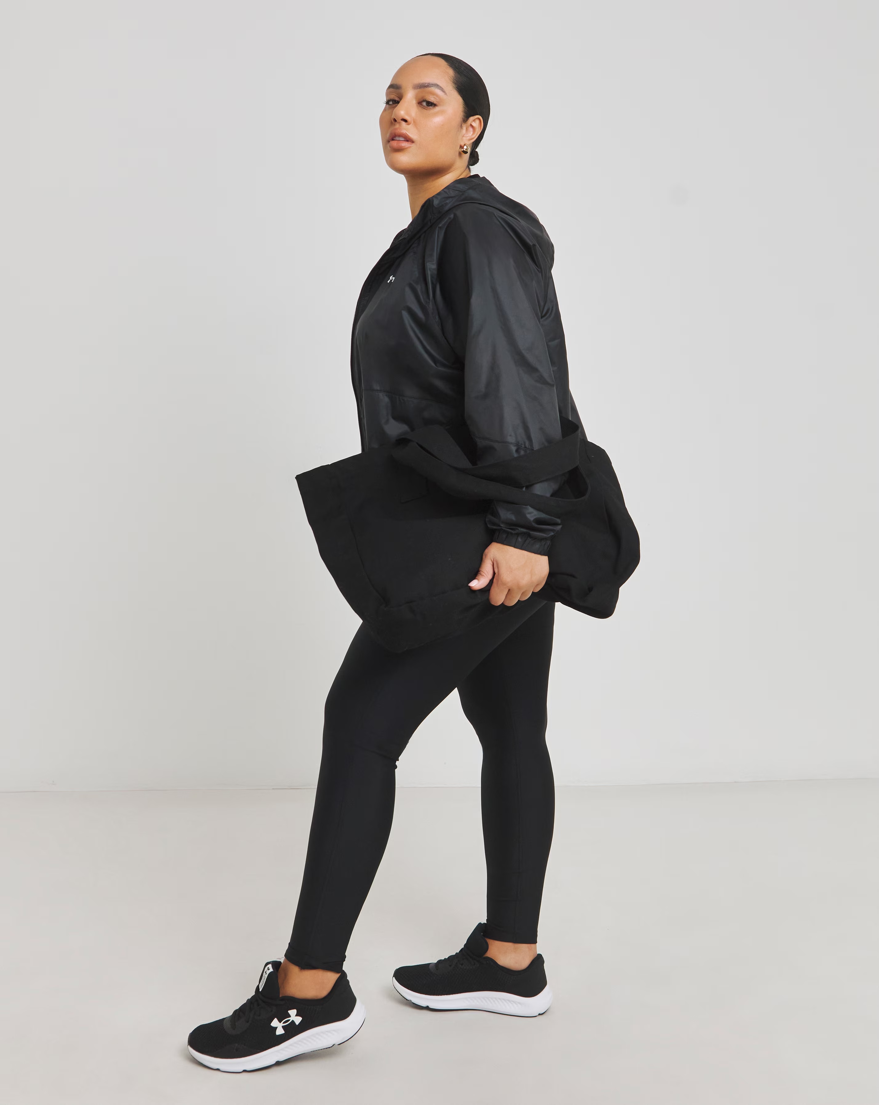 133977-under-armour-rival-sport-windbreaker-jacket-1.jpg