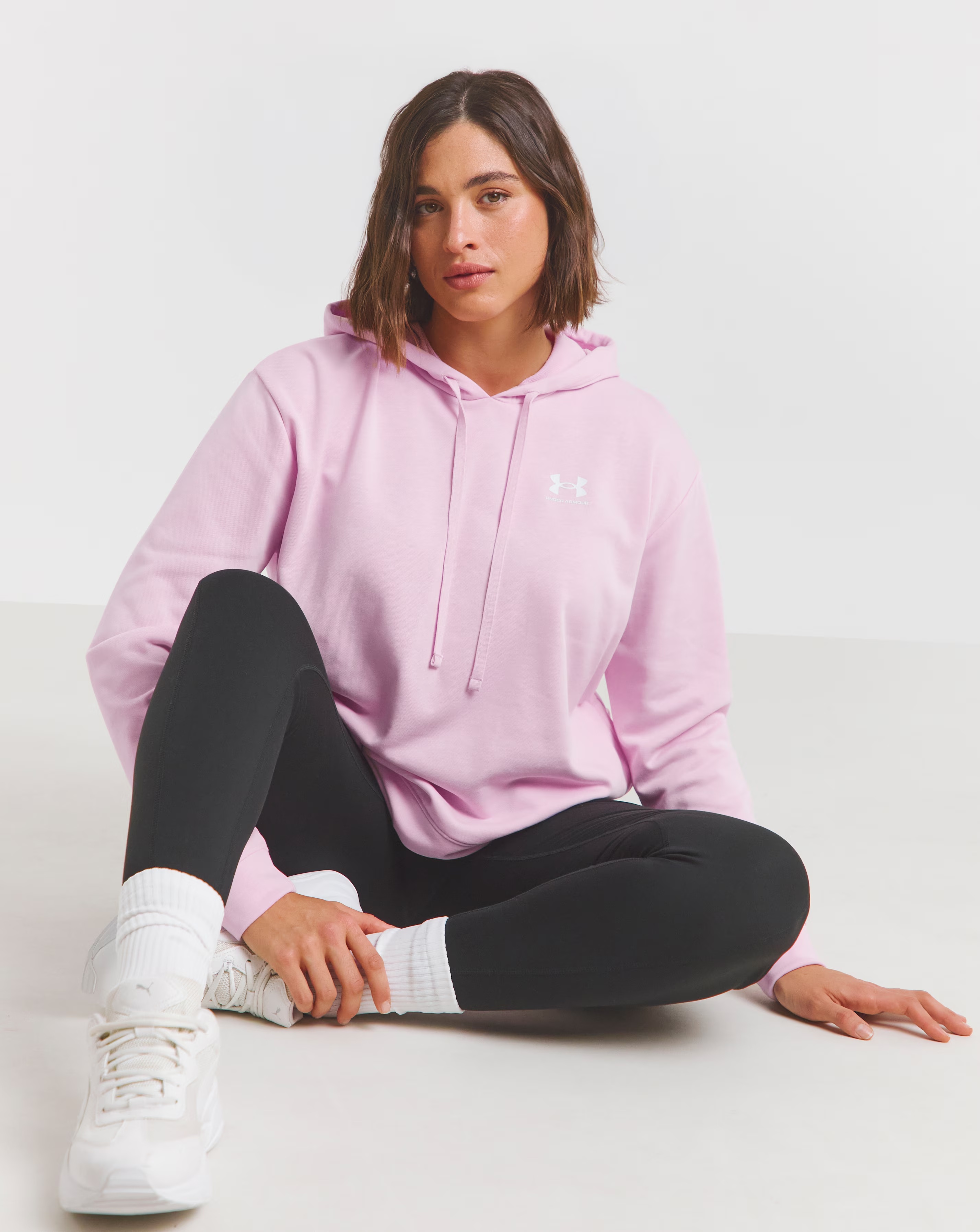 134184-under-armour-rival-terry-hoodie-1.jpg