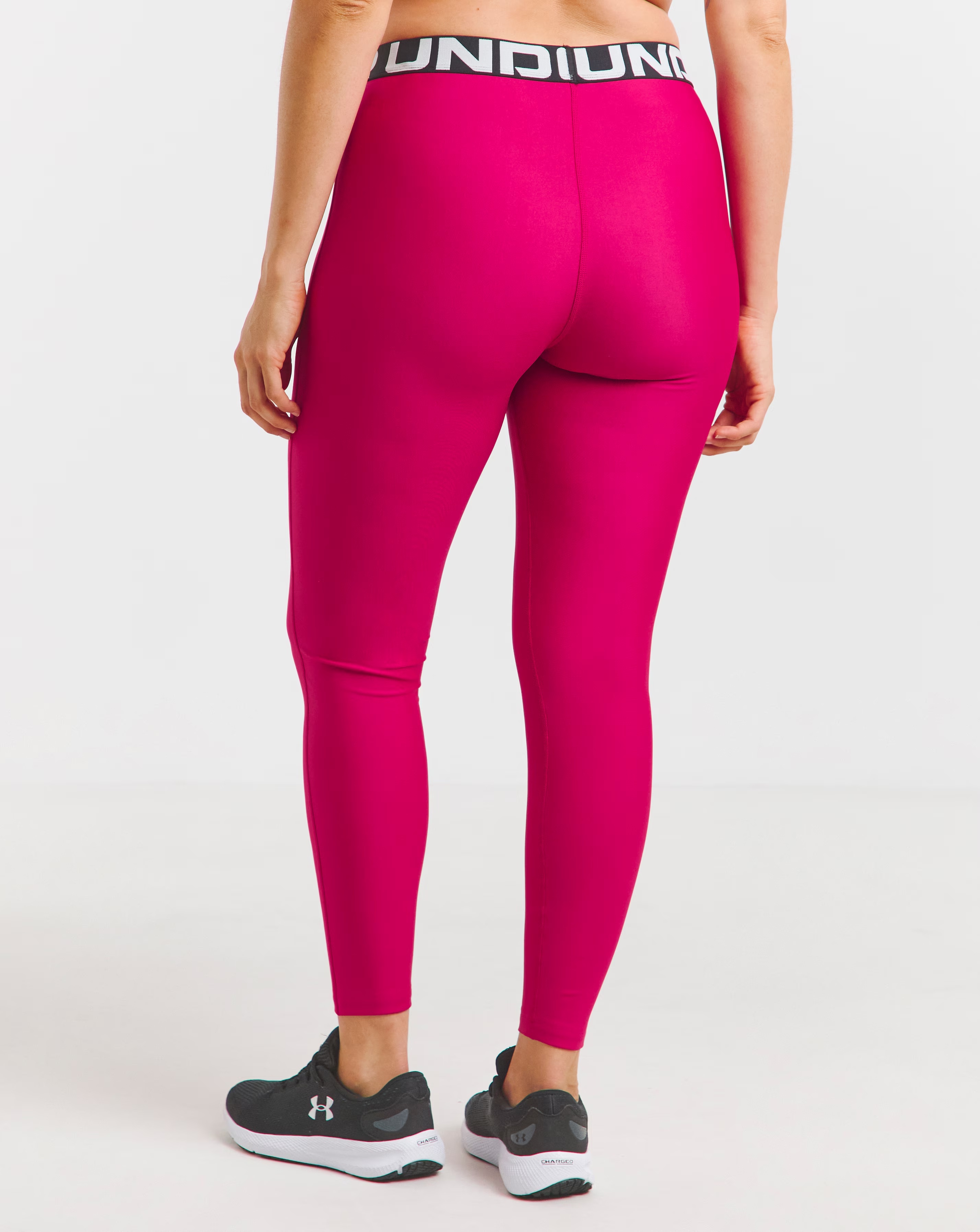 134202-under-armour-heatgear-legging-1.jpg