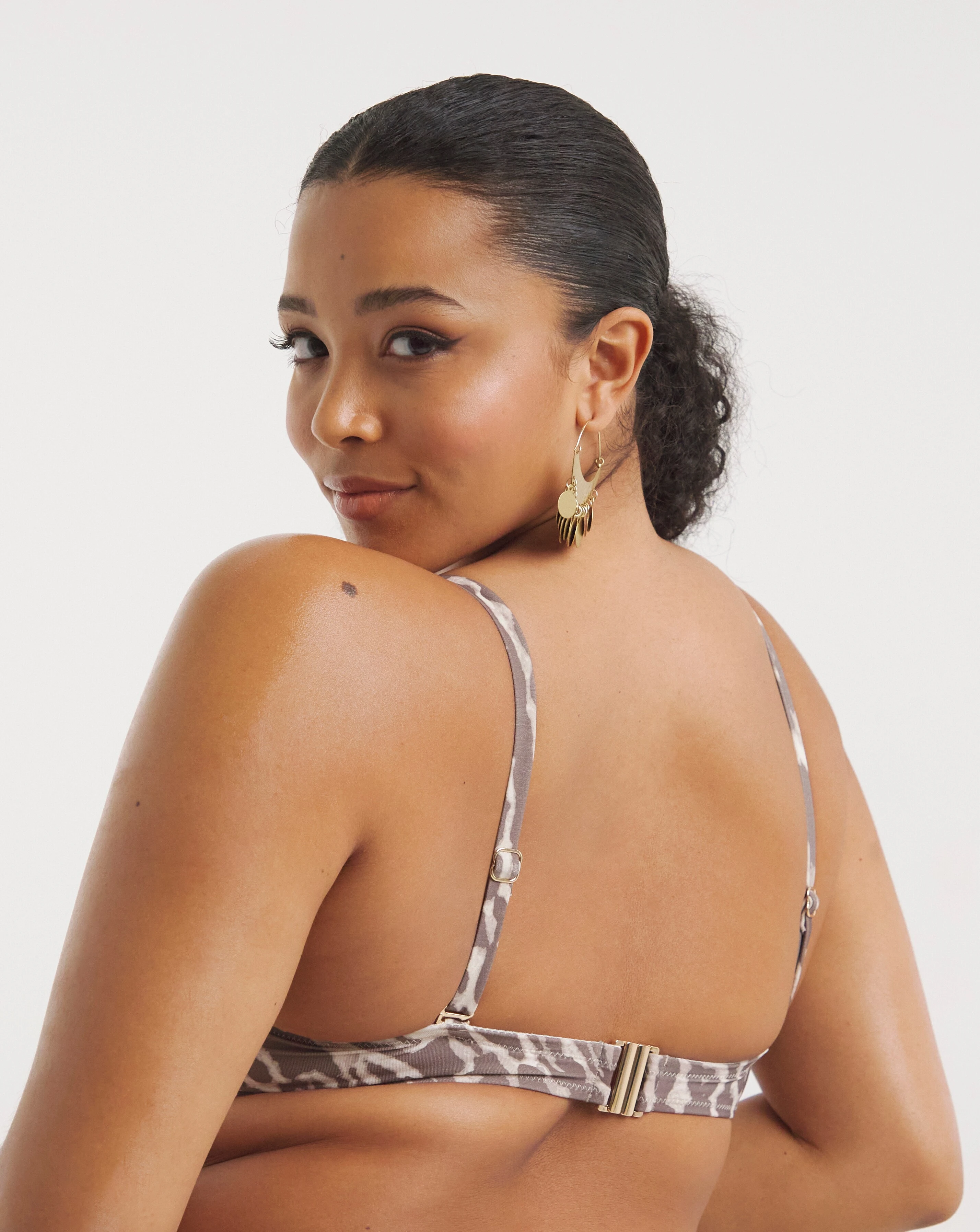 134672-figleaves-curve-kalahari-bandeau-bikini-top-1.webp