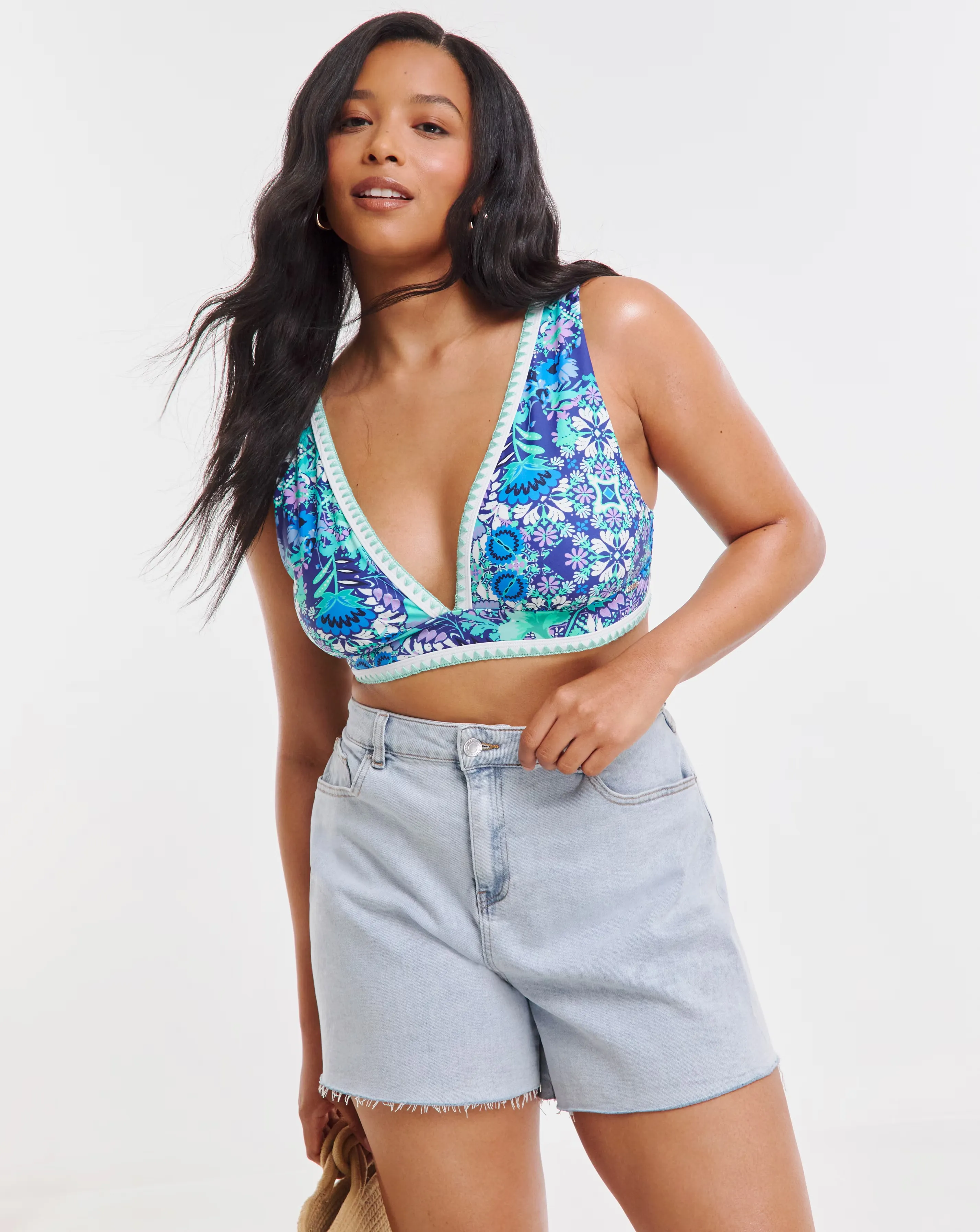 134972-figleaves-frida-plunge-bikini-top-1.webp