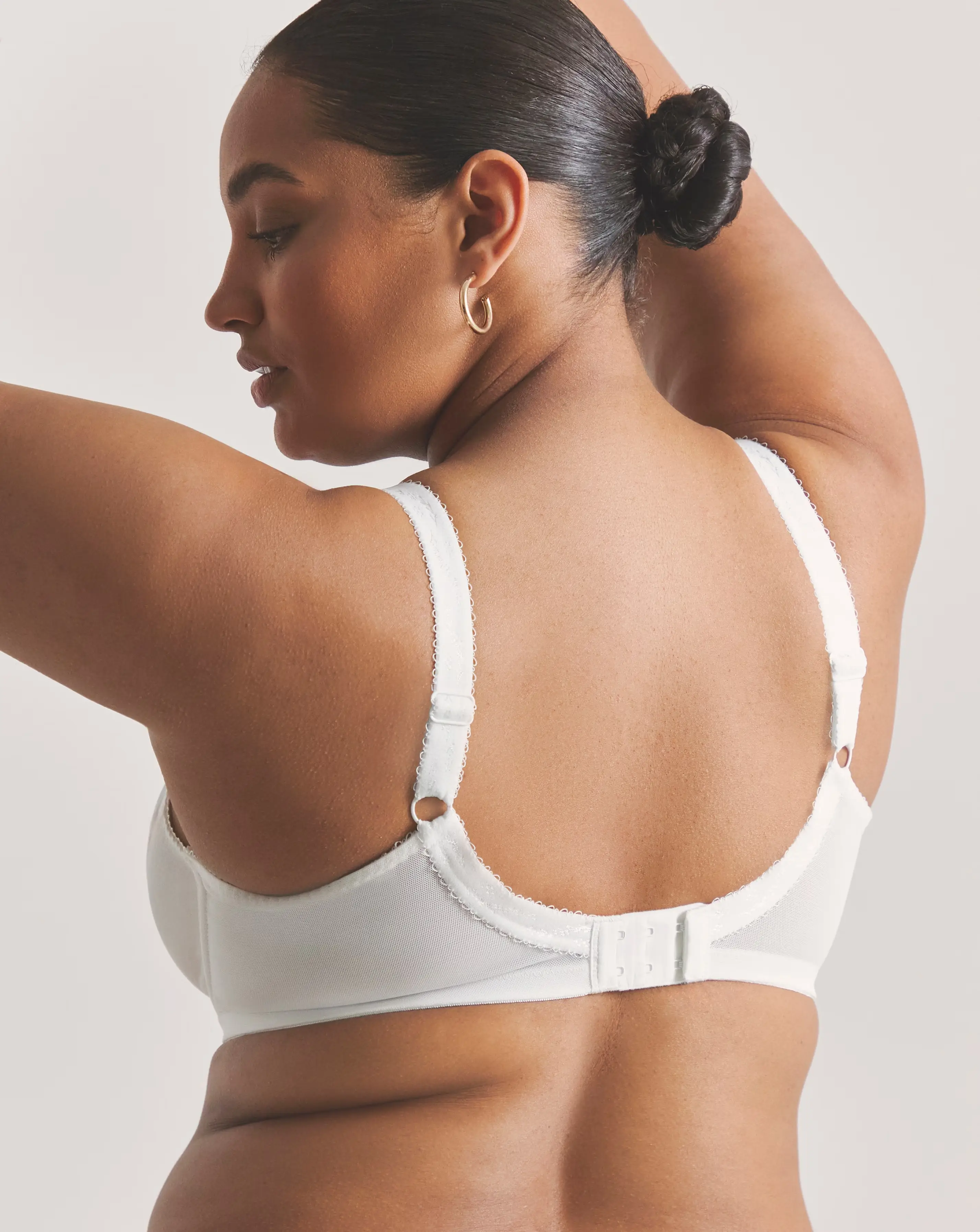 134983-goddess-keira-full-cup-wired-bra-white-1.webp