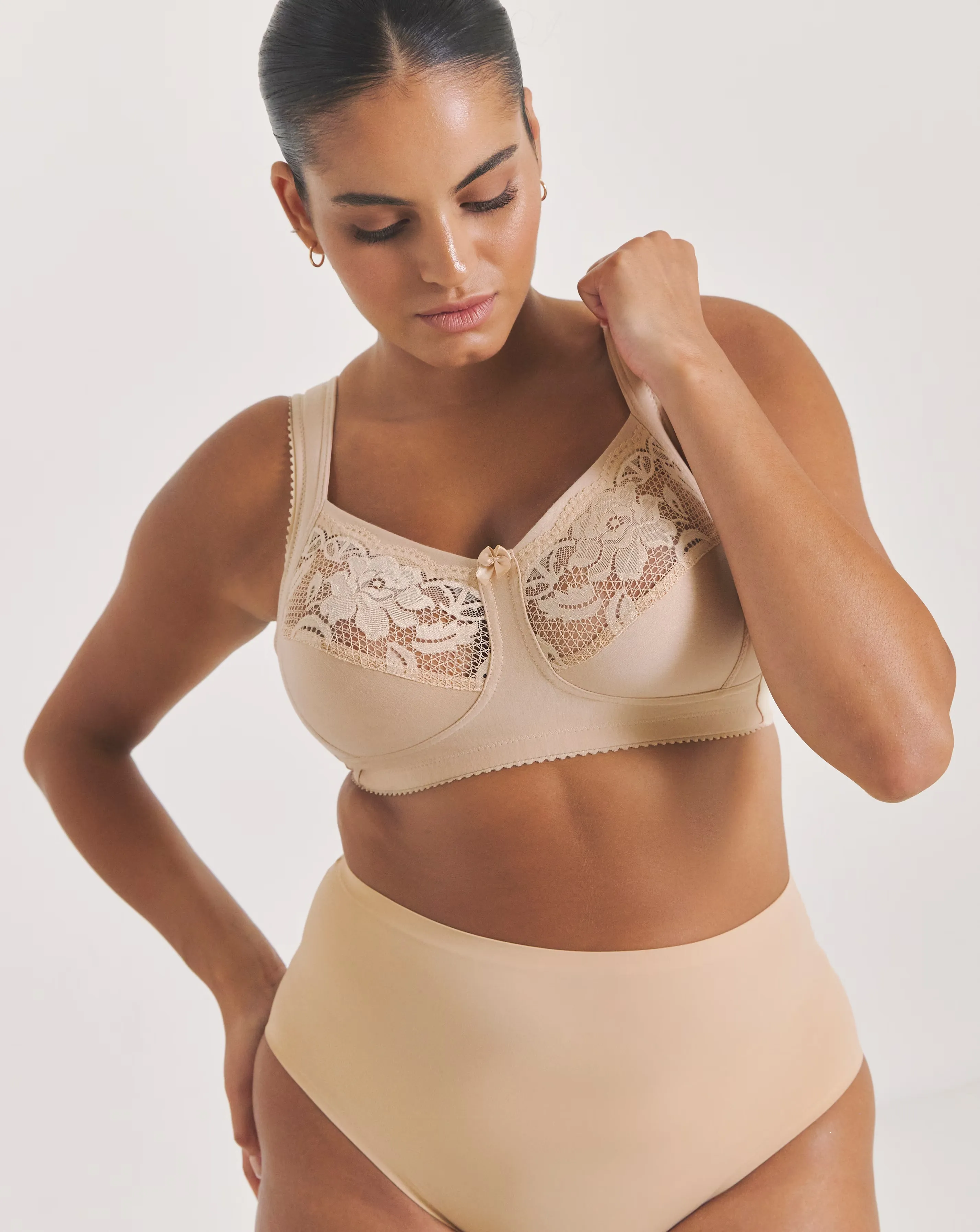 135090-miss-mary-of-sweden-lovely-lace-non-wired-support-bra-skin-1.webp