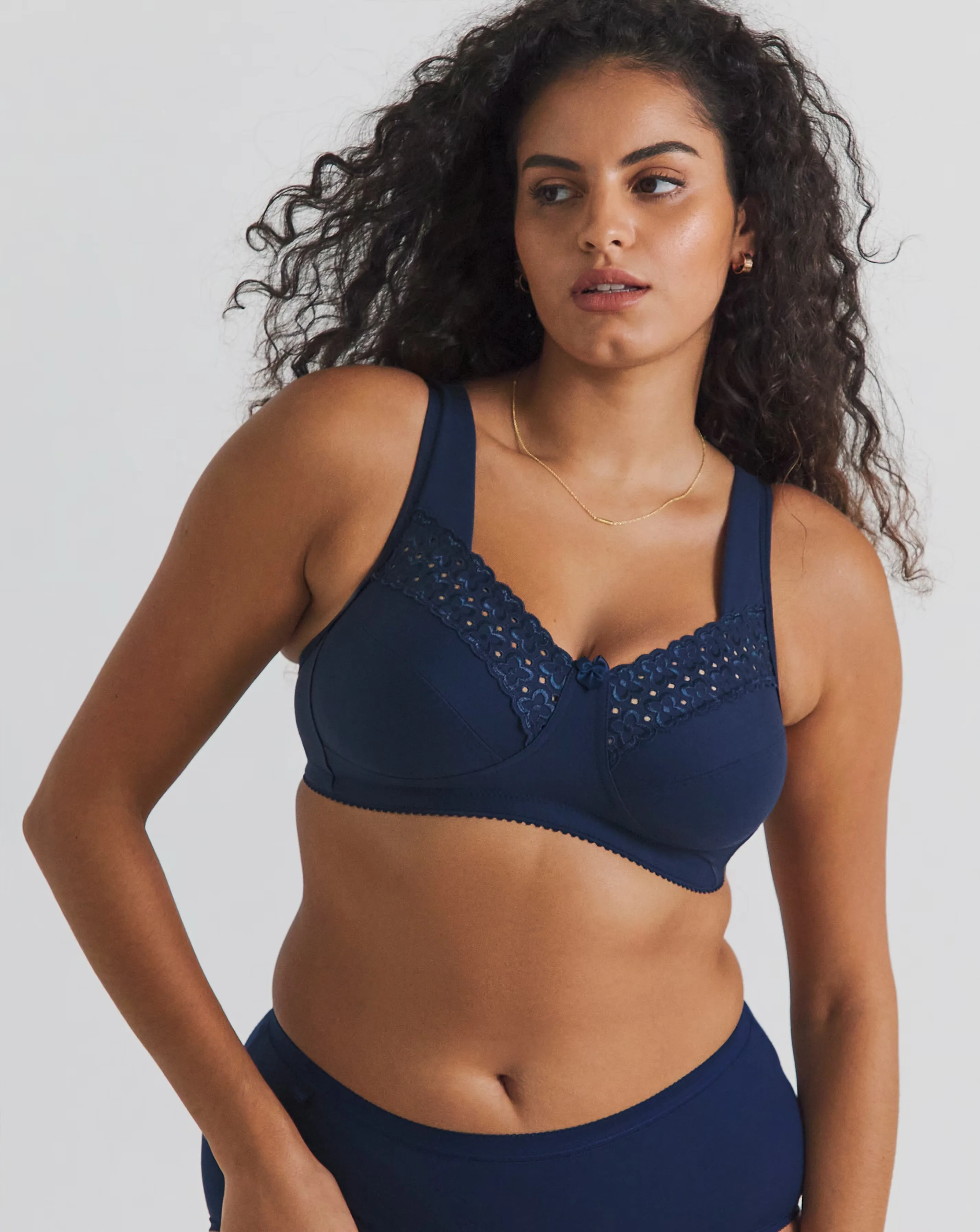 135211-miss-mary-of-sweden-broderie-anglaise-cotton-non-wired-bra-dark-blue-1.webp