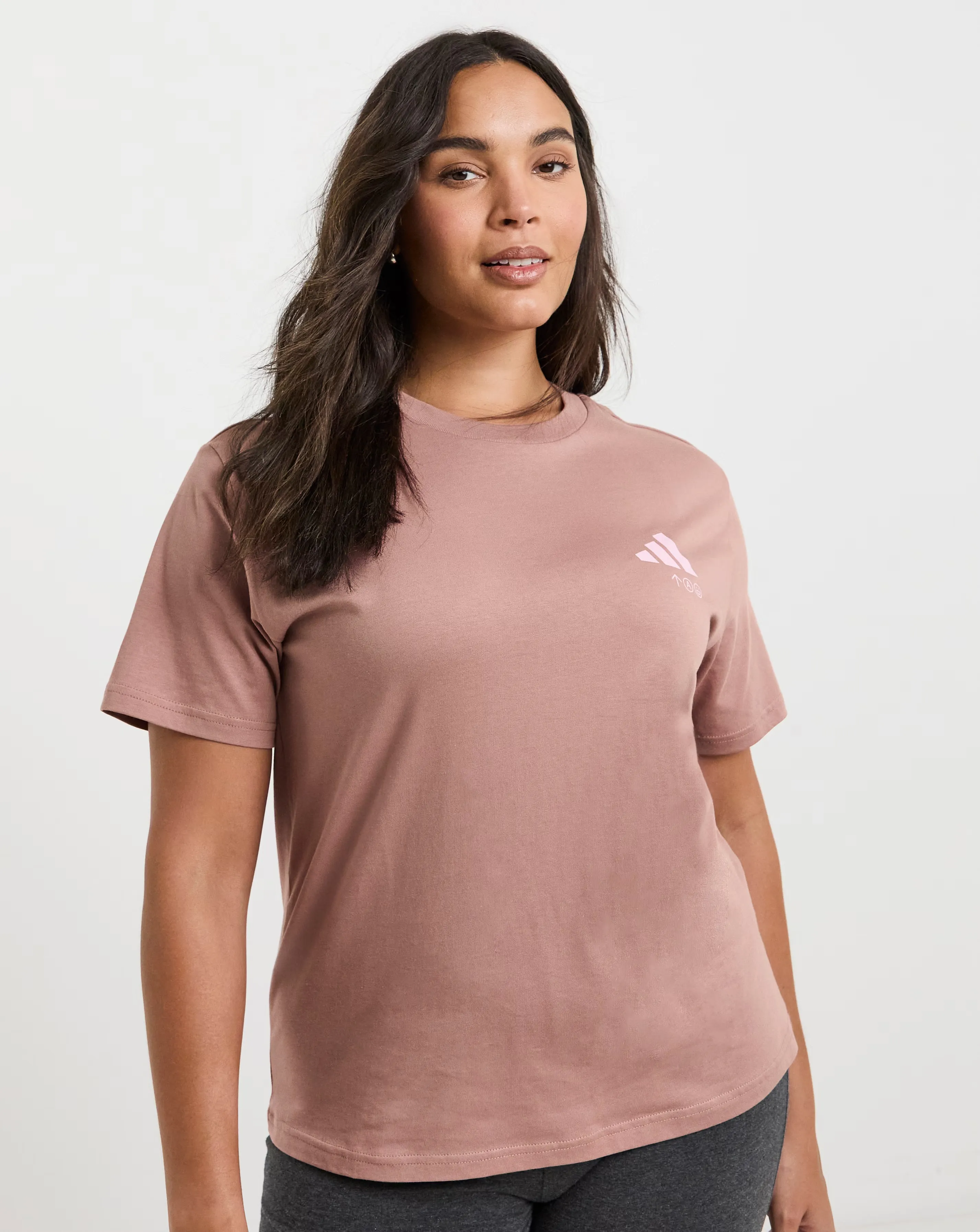 1372-adidas-graphic-t-shirt-1.webp