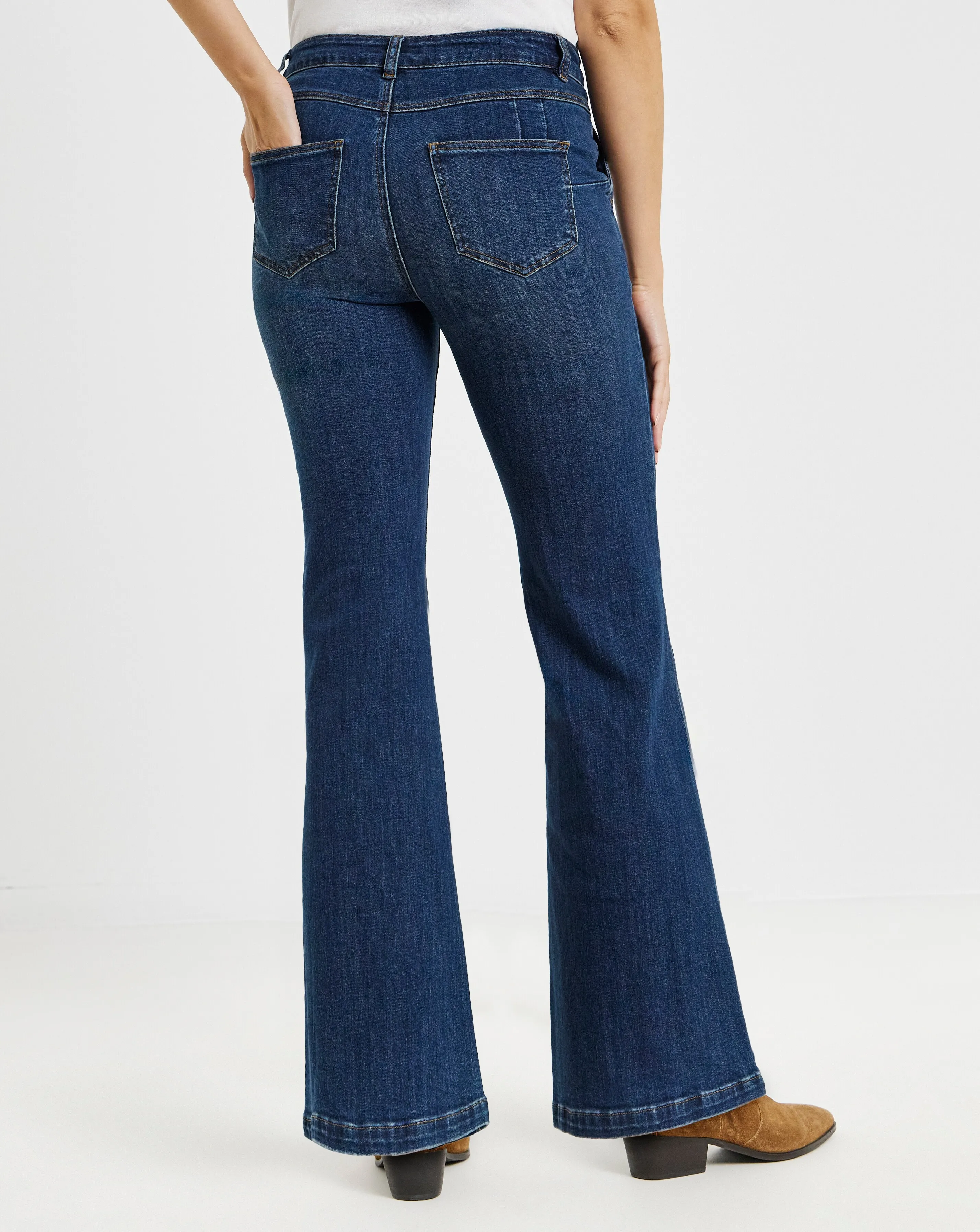 137794-joe-browns-vintage-jeans-1.webp