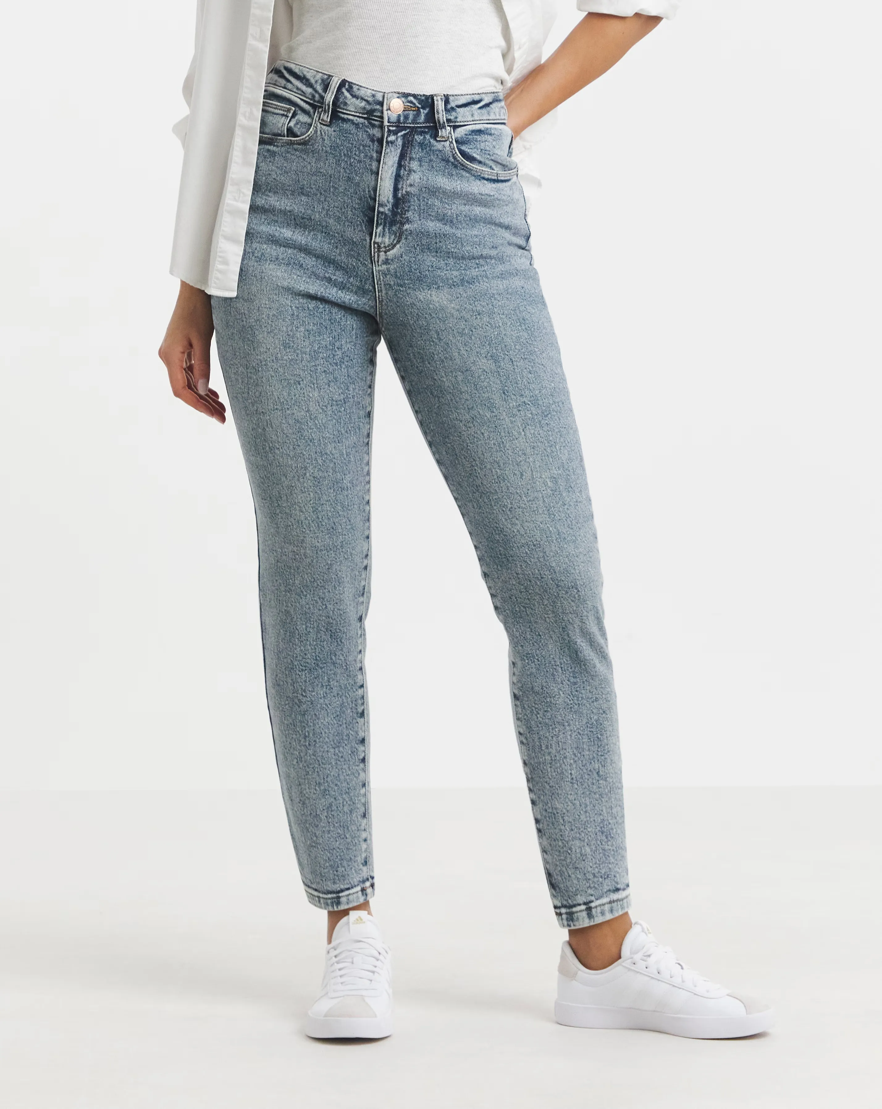 138139-slim-mom-jean-mid-blue-king-x27-s-trust-2-per-sale-donated-1.webp